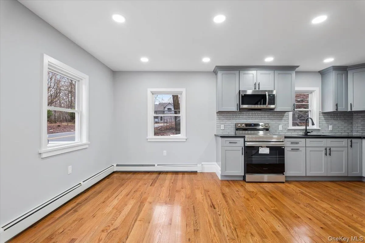 66 Secor Road, Carmel, NY, 2 Bedrooms Bedrooms, 6 Rooms Rooms,2 BathroomsBathrooms,Residential Lease,For Rent,Secor,0,974373 66 Secor Road, Carmel, NY, 2 Bedrooms Bedrooms, 6 Rooms Rooms,2 BathroomsBathrooms,Residential Lease,For Rent,Secor,0,974373