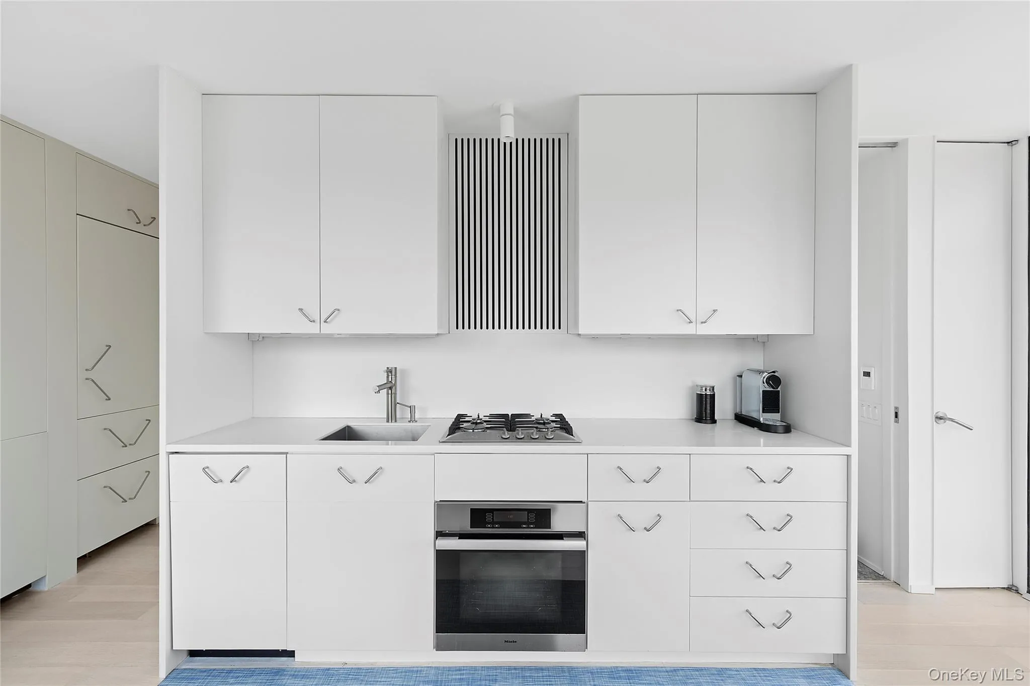 9 Ocean Lane, East Hampton, NY, 2 Bedrooms Bedrooms, 3 Rooms Rooms,1 BathroomBathrooms,Residential,For Rent,Ocean,0,KEY974378 9 Ocean Lane, East Hampton, NY, 2 Bedrooms Bedrooms, 3 Rooms Rooms,1 BathroomBathrooms,Residential,For Rent,Ocean,0,KEY974378