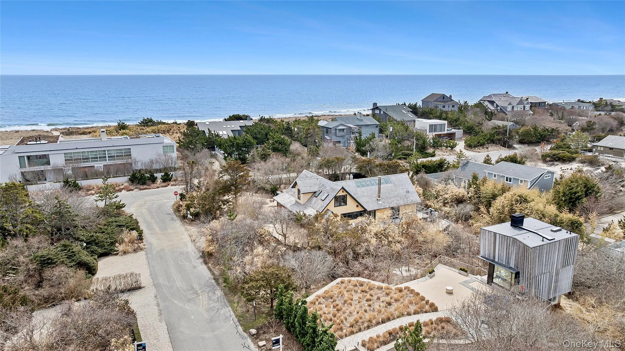 9 Ocean Lane, East Hampton, NY, 2 Bedrooms Bedrooms, 3 Rooms Rooms,1 BathroomBathrooms,Residential,For Rent,Ocean,0,KEY974378 9 Ocean Lane, East Hampton, NY, 2 Bedrooms Bedrooms, 3 Rooms Rooms,1 BathroomBathrooms,Residential,For Rent,Ocean,0,KEY974378