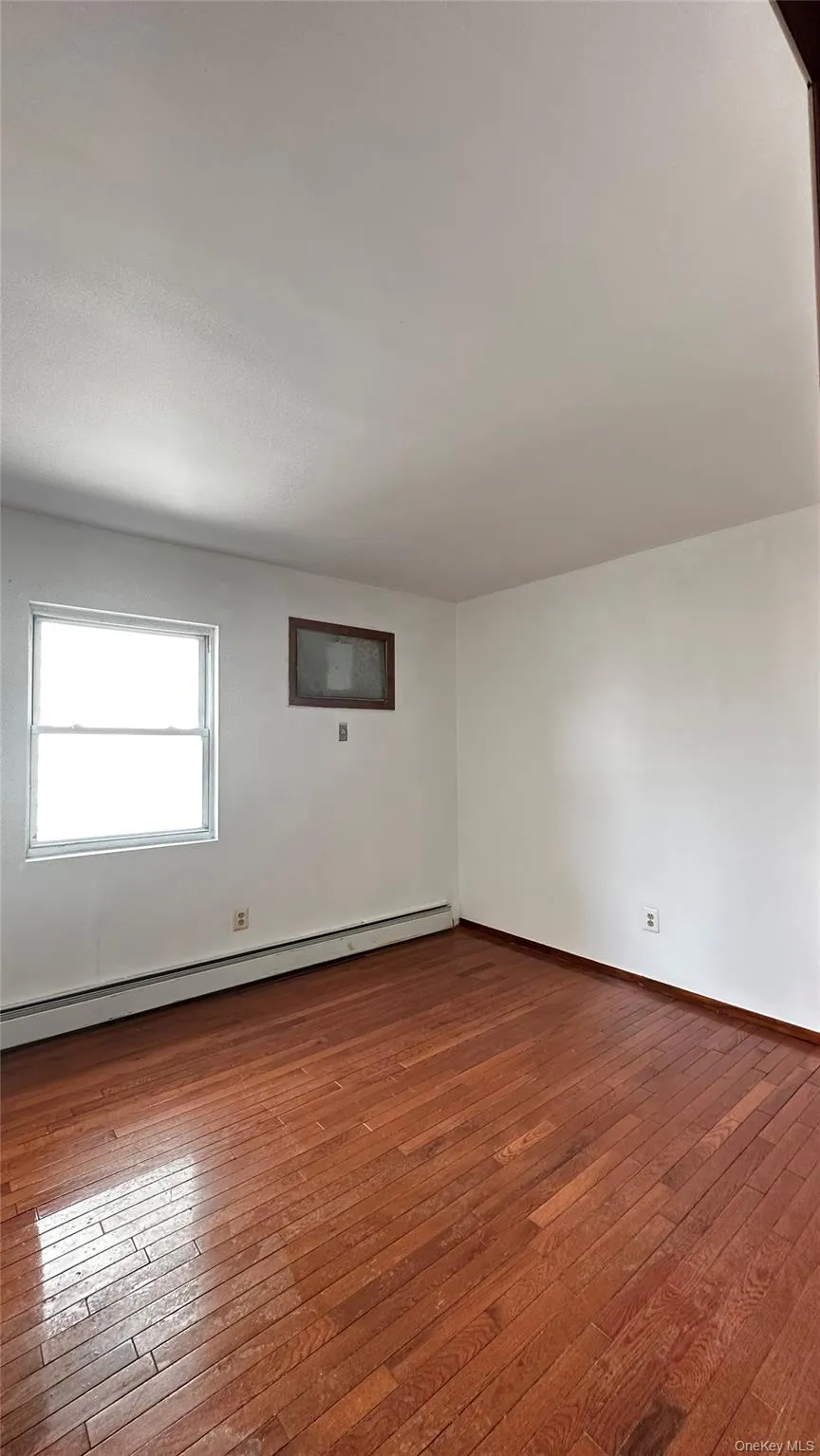 19128 114th Drive, New York, NY, 3 Bedrooms Bedrooms, 6 Rooms Rooms,2 BathroomsBathrooms,Residential Lease,For Rent,114th,0,974381 19128 114th Drive, New York, NY, 3 Bedrooms Bedrooms, 6 Rooms Rooms,2 BathroomsBathrooms,Residential Lease,For Rent,114th,0,974381