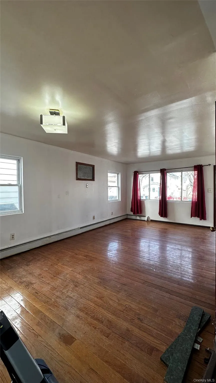 19128 114th Drive, New York, NY, 3 Bedrooms Bedrooms, 6 Rooms Rooms,2 BathroomsBathrooms,Residential Lease,For Rent,114th,0,974381 19128 114th Drive, New York, NY, 3 Bedrooms Bedrooms, 6 Rooms Rooms,2 BathroomsBathrooms,Residential Lease,For Rent,114th,0,974381