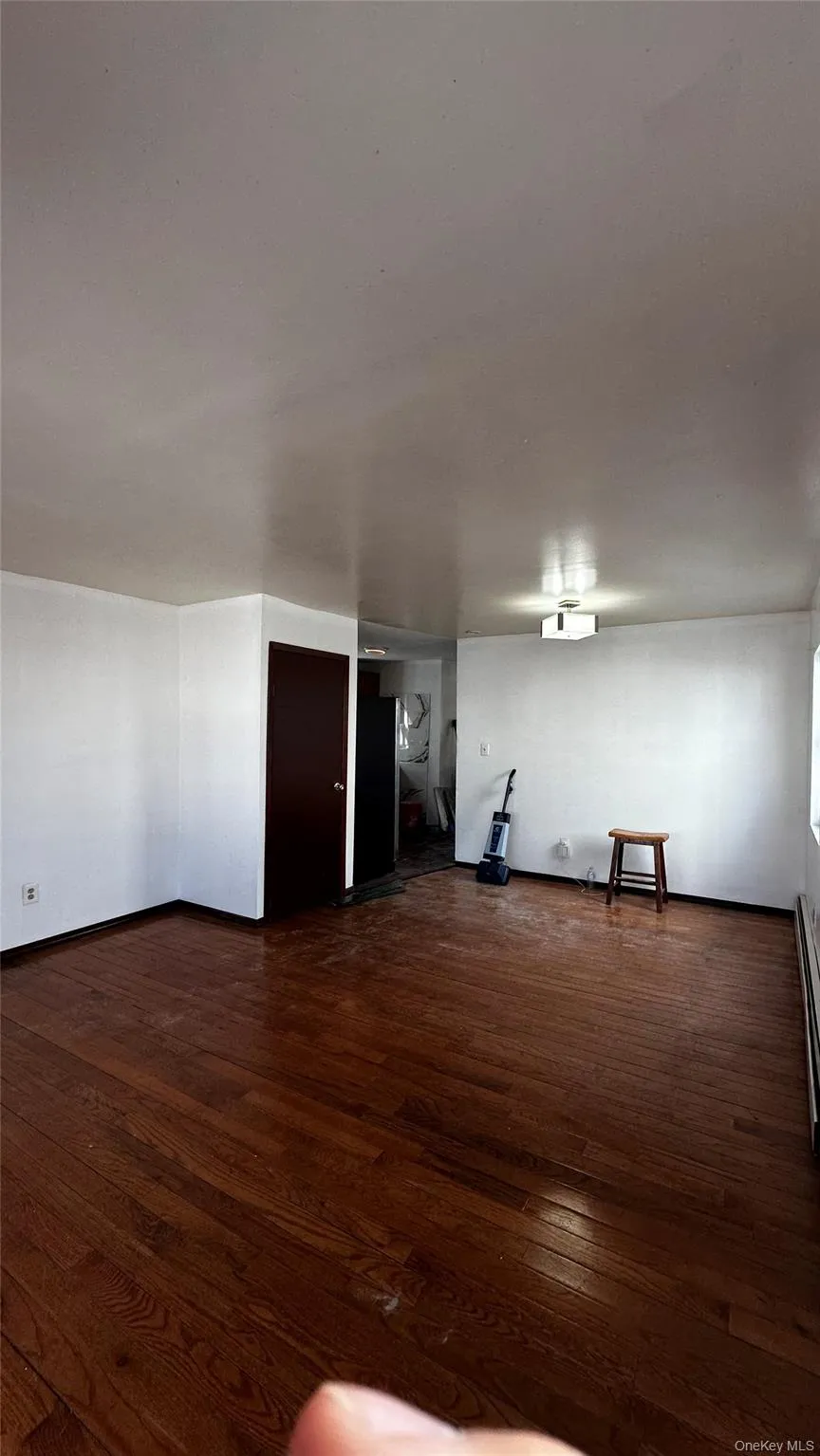 19128 114th Drive, New York, NY, 3 Bedrooms Bedrooms, 6 Rooms Rooms,2 BathroomsBathrooms,Residential Lease,For Rent,114th,0,974381 19128 114th Drive, New York, NY, 3 Bedrooms Bedrooms, 6 Rooms Rooms,2 BathroomsBathrooms,Residential Lease,For Rent,114th,0,974381