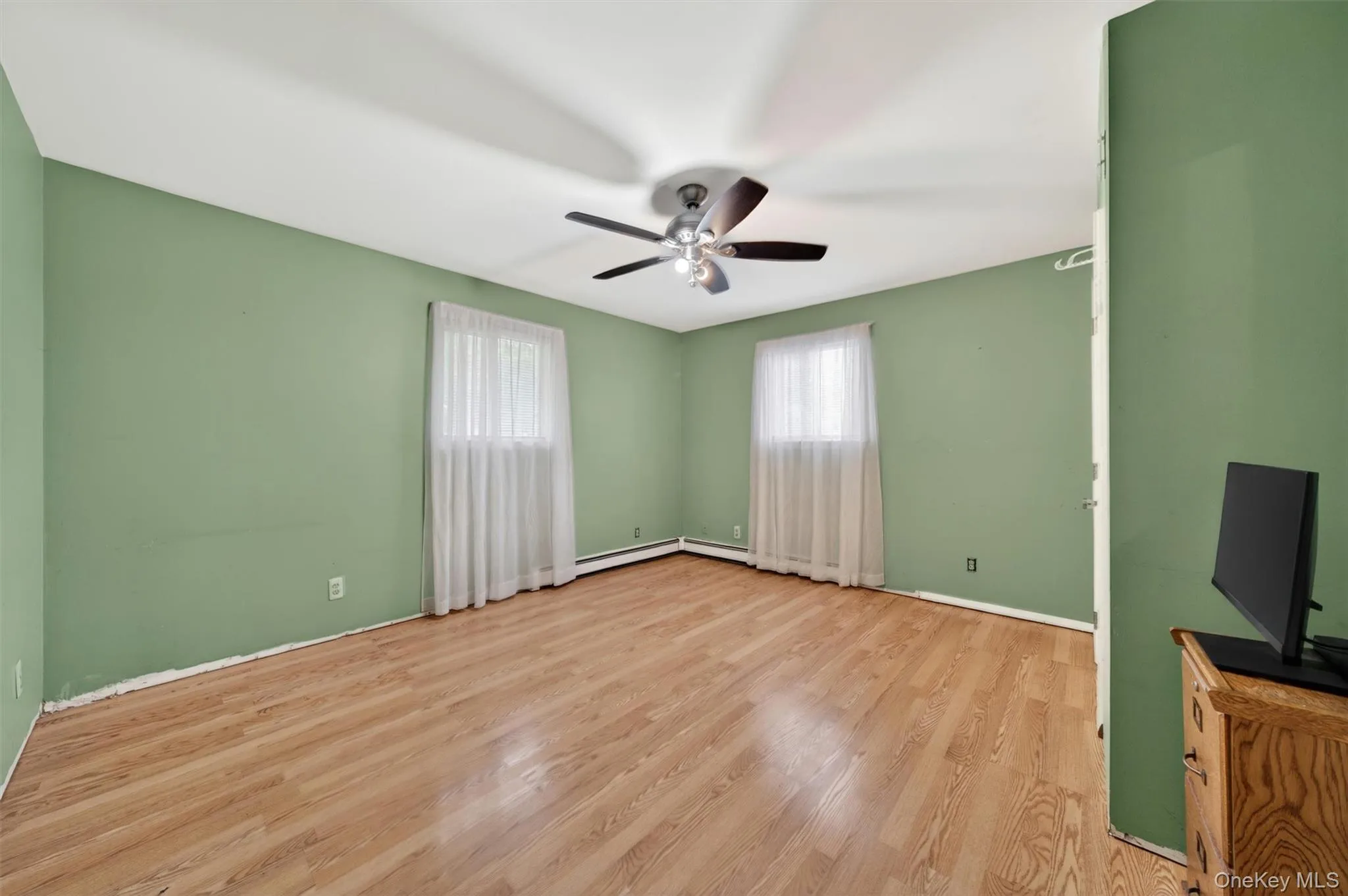76 Maureen Drive, Middletown, NY, 3 Bedrooms Bedrooms, 9 Rooms Rooms,1 BathroomBathrooms,Residential,For Rent,Maureen,0,974391 76 Maureen Drive, Middletown, NY, 3 Bedrooms Bedrooms, 9 Rooms Rooms,1 BathroomBathrooms,Residential,For Rent,Maureen,0,974391