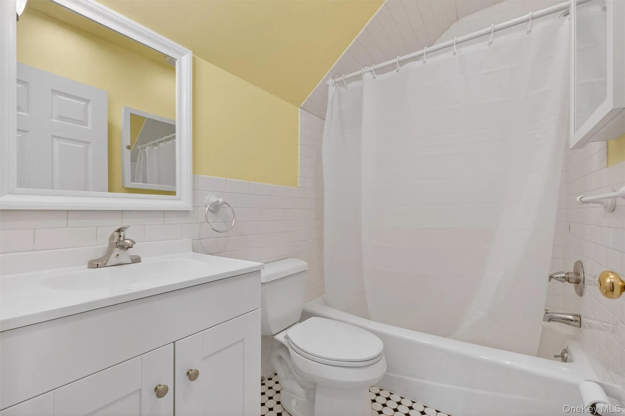 17 Church Street, Cortlandt, NY, 3 Bedrooms Bedrooms, 6 Rooms Rooms,1 BathroomBathrooms,Residential Lease,For Rent,Church,0,974392 17 Church Street, Cortlandt, NY, 3 Bedrooms Bedrooms, 6 Rooms Rooms,1 BathroomBathrooms,Residential Lease,For Rent,Church,0,974392