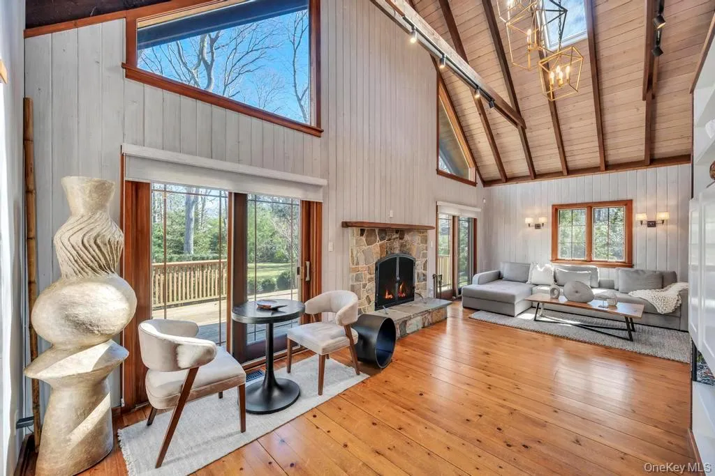 150 Copeces Lane, East Hampton, NY, 4 Bedrooms Bedrooms, 7 Rooms Rooms,3 BathroomsBathrooms,Residential Lease,For Rent,Copeces,0,974394 150 Copeces Lane, East Hampton, NY, 4 Bedrooms Bedrooms, 7 Rooms Rooms,3 BathroomsBathrooms,Residential Lease,For Rent,Copeces,0,974394