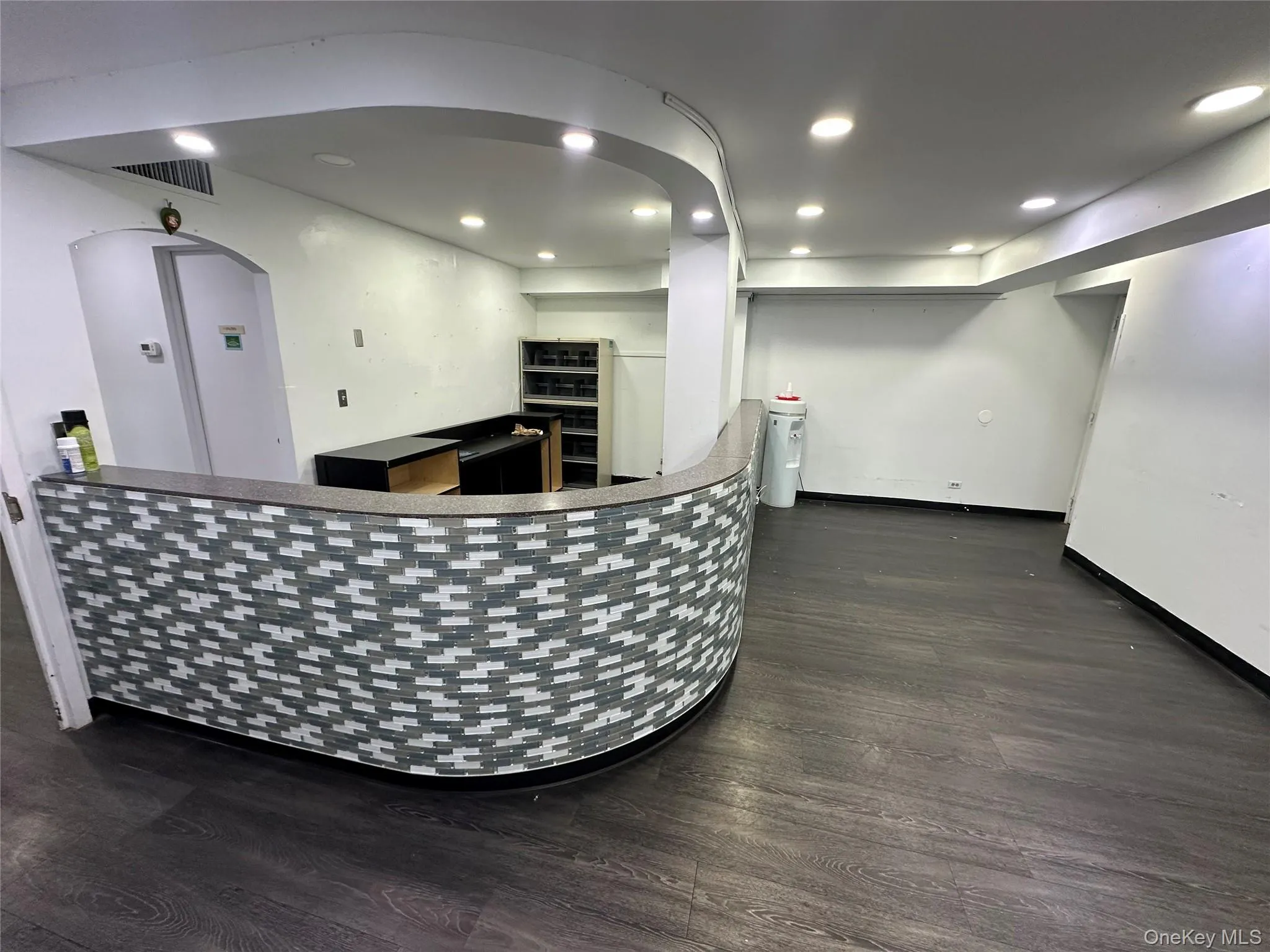 711 Seagirt Avenue, New York, NY, ,Commercial Lease,For Rent,Seagirt,0,974395 711 Seagirt Avenue, New York, NY, ,Commercial Lease,For Rent,Seagirt,0,974395