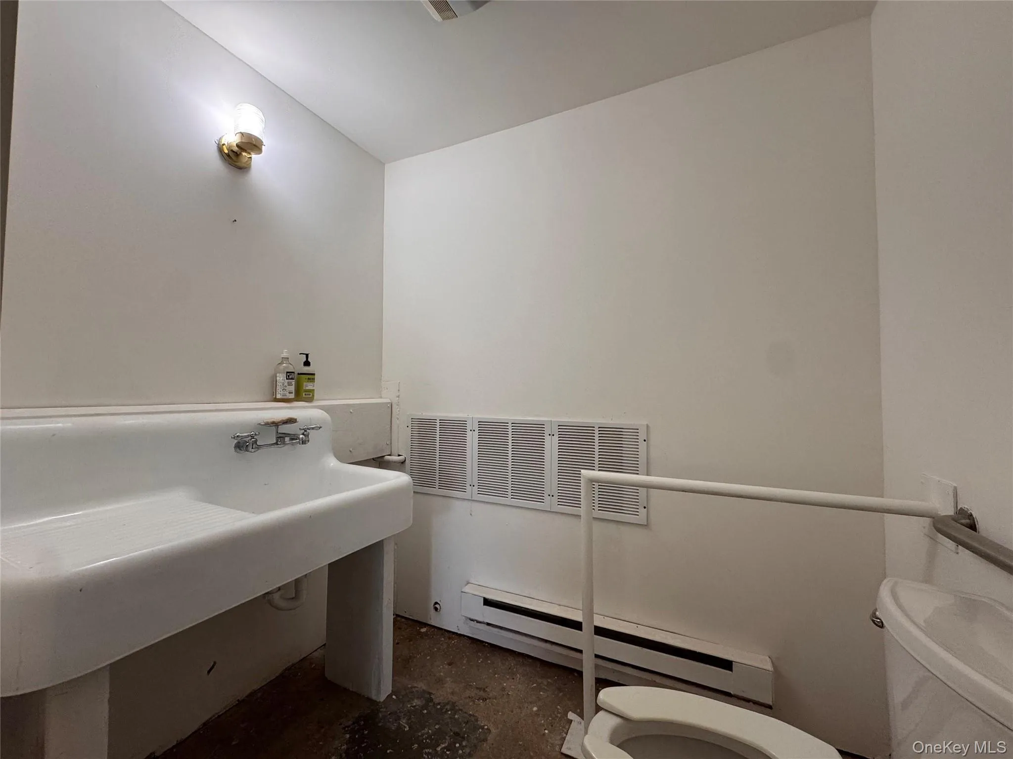 9 Hanna Lane, Beacon, NY, ,Commercial Lease,For Rent,Hanna,0,974418 9 Hanna Lane, Beacon, NY, ,Commercial Lease,For Rent,Hanna,0,974418