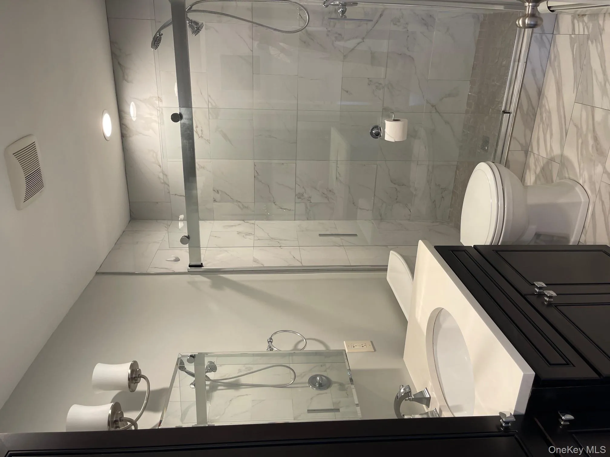 9 Maryland Avenue, North Hempstead, NY, 1 Bedroom Bedrooms, 4 Rooms Rooms,1 BathroomBathrooms,Residential Lease,For Rent,Maryland,0,974421 9 Maryland Avenue, North Hempstead, NY, 1 Bedroom Bedrooms, 4 Rooms Rooms,1 BathroomBathrooms,Residential Lease,For Rent,Maryland,0,974421