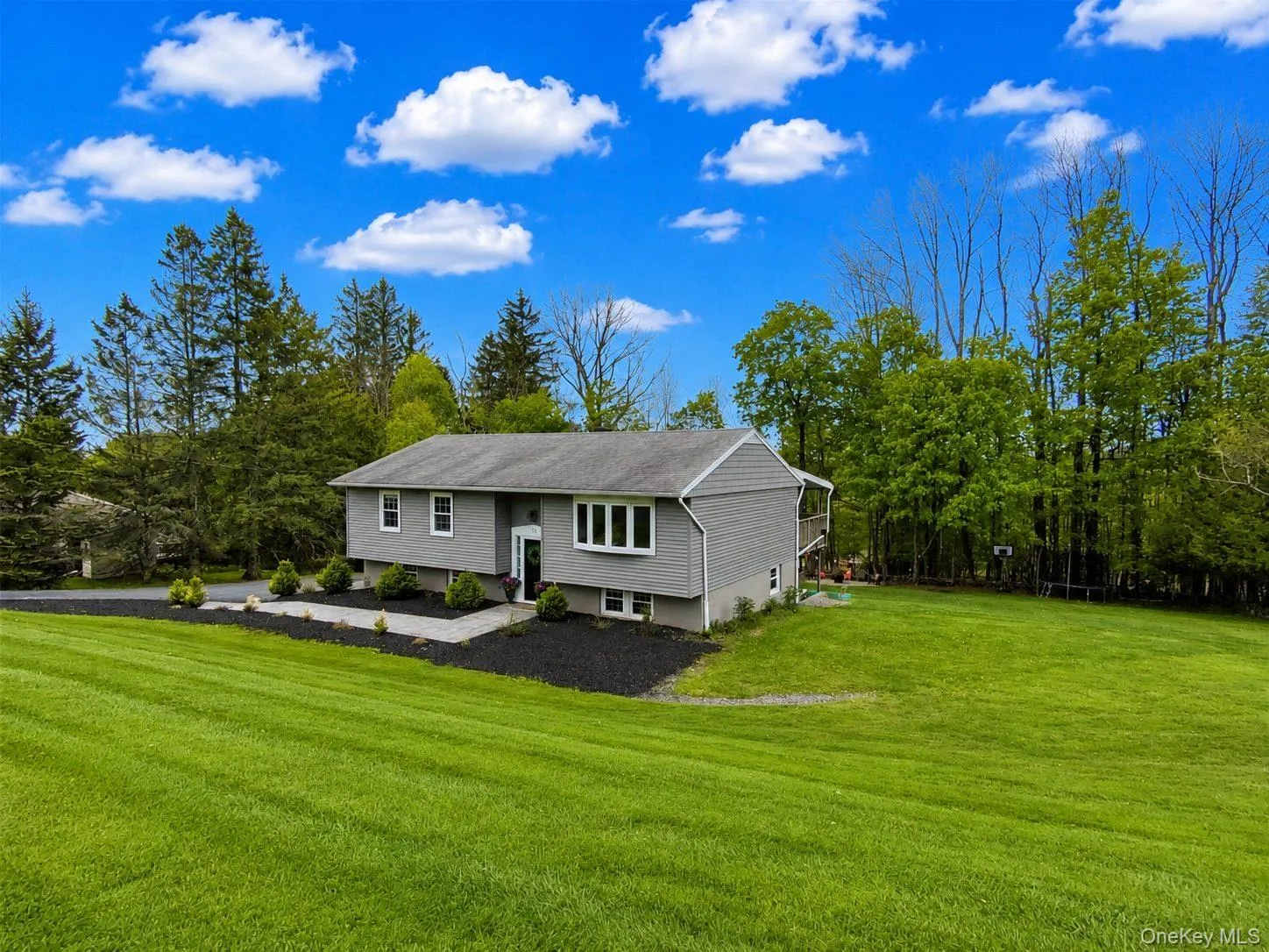 13 Thomas Avenue, Liberty, NY, 3 Bedrooms Bedrooms, 5 Rooms Rooms,1 BathroomBathrooms,Residential Sale,For Rent,Thomas,0,974426 13 Thomas Avenue, Liberty, NY, 3 Bedrooms Bedrooms, 5 Rooms Rooms,1 BathroomBathrooms,Residential Sale,For Rent,Thomas,0,974426