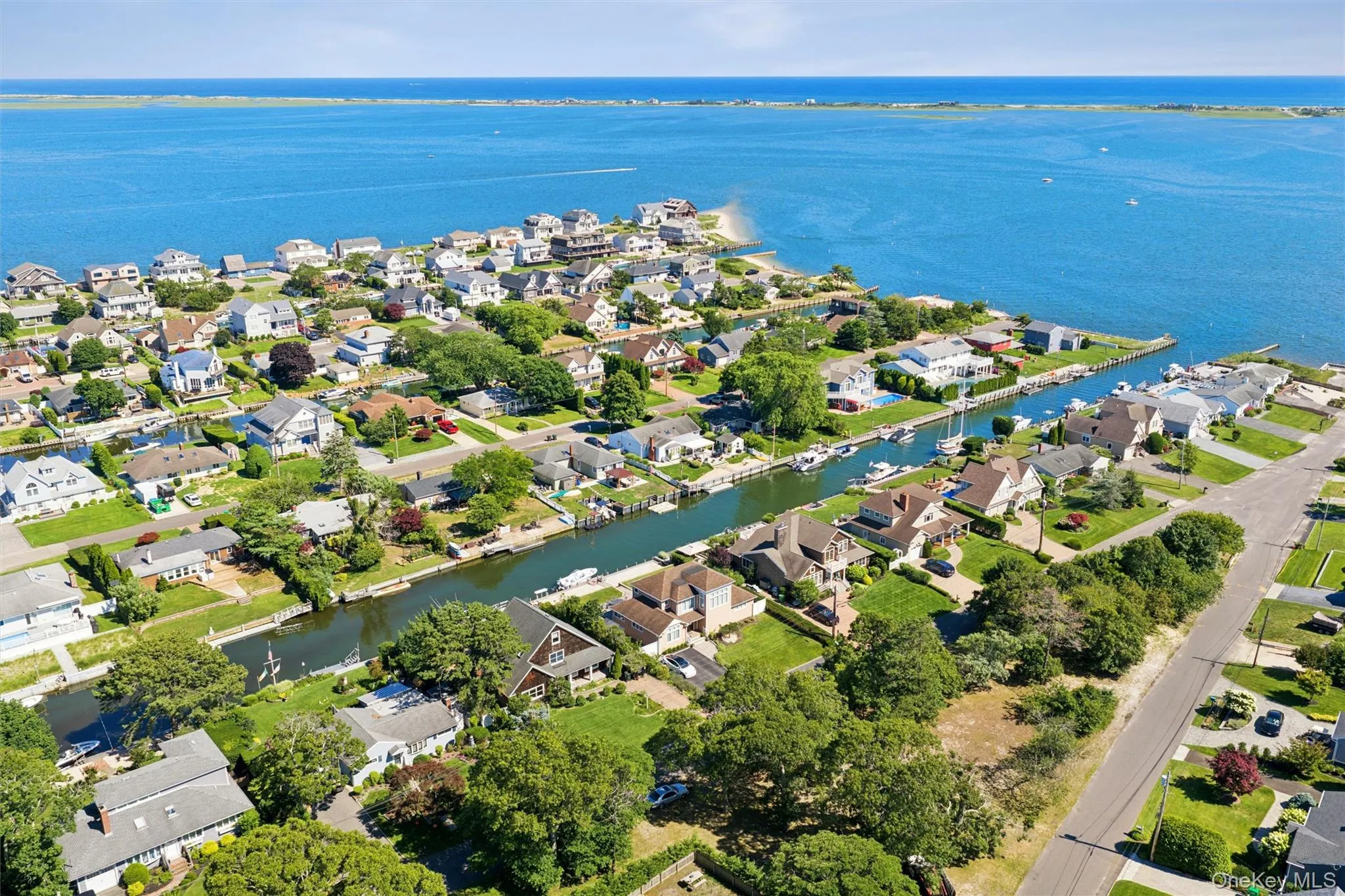 23 Whiting Road, Southampton, NY, 4 Bedroom Bedrooms, 9 Room Rooms,4 BathroomBathrooms,Residential Lease,For Rent,Whiting,0,974436 23 Whiting Road, Southampton, NY, 4 Bedroom Bedrooms, 9 Room Rooms,4 BathroomBathrooms,Residential Lease,For Rent,Whiting,0,974436