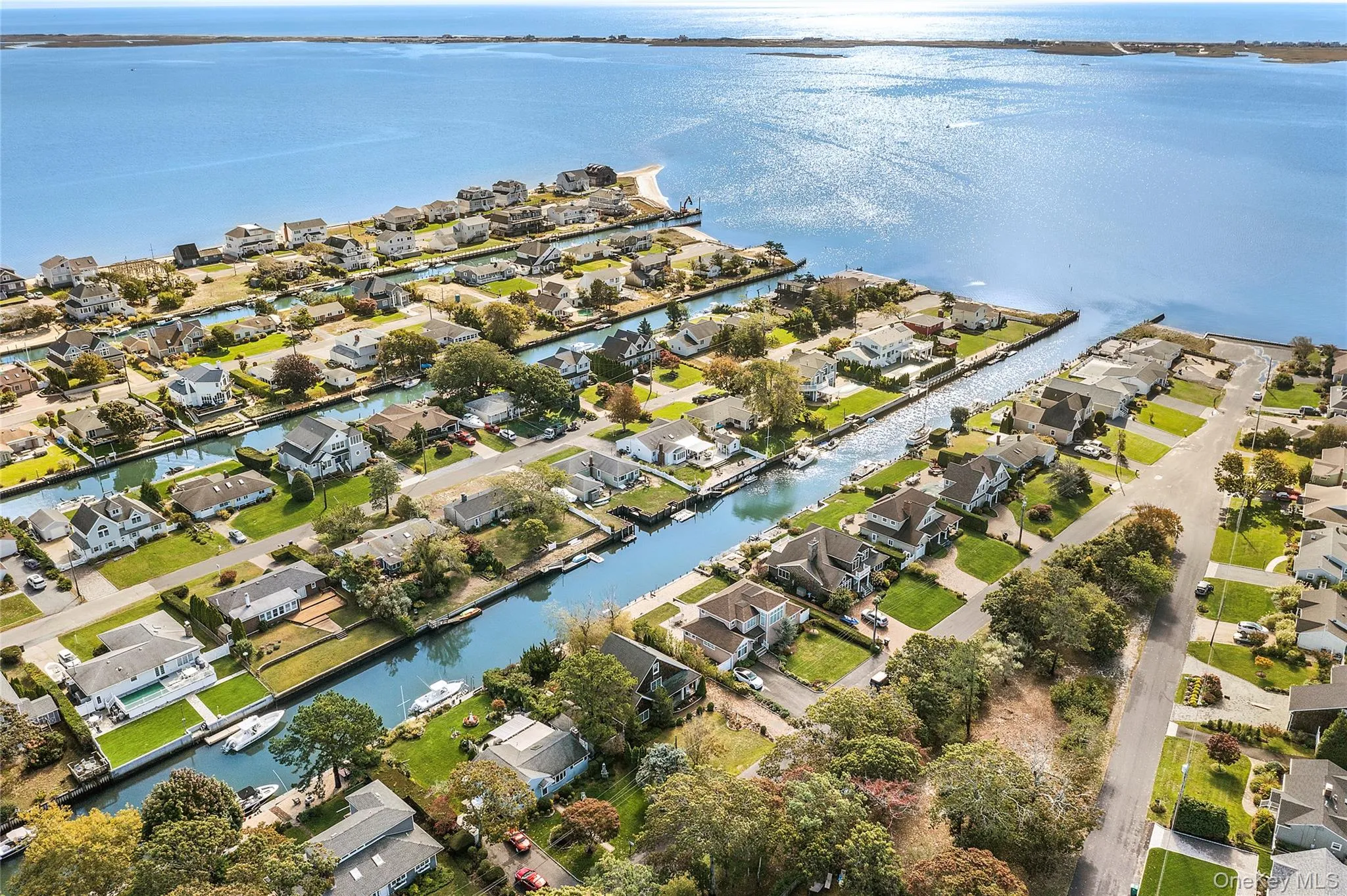 23 Whiting Road, Southampton, NY, 4 Bedrooms Bedrooms, 9 Rooms Rooms,3 BathroomsBathrooms,Residential Lease,For Rent,Whiting,0,974436 23 Whiting Road, Southampton, NY, 4 Bedrooms Bedrooms, 9 Rooms Rooms,3 BathroomsBathrooms,Residential Lease,For Rent,Whiting,0,974436