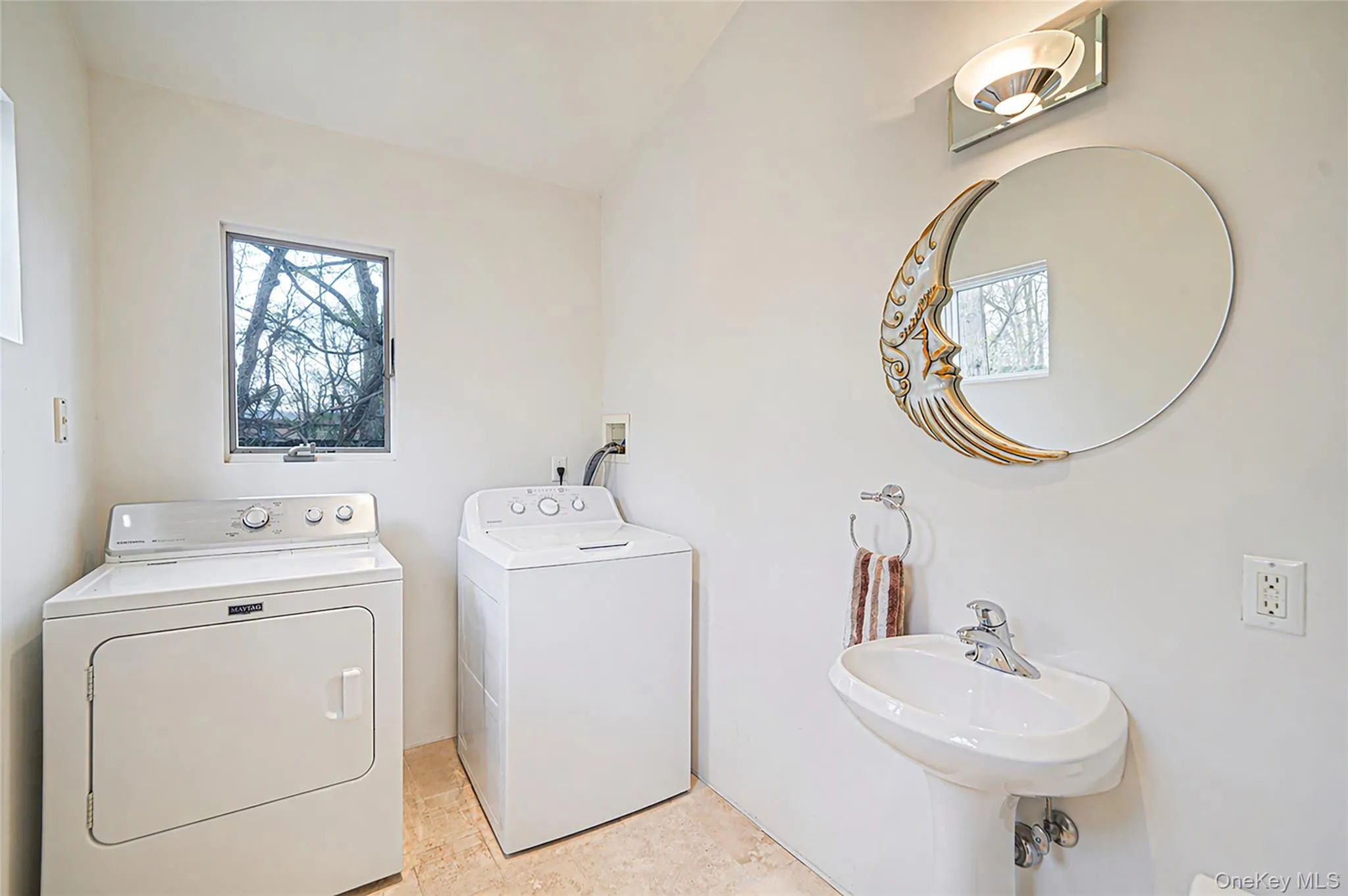 61 Park Avenue, Brookhaven, NY, 3 Bedrooms Bedrooms, 8 Rooms Rooms,3 BathroomsBathrooms,Residential,For Rent,Park,0,974443 61 Park Avenue, Brookhaven, NY, 3 Bedrooms Bedrooms, 8 Rooms Rooms,3 BathroomsBathrooms,Residential,For Rent,Park,0,974443