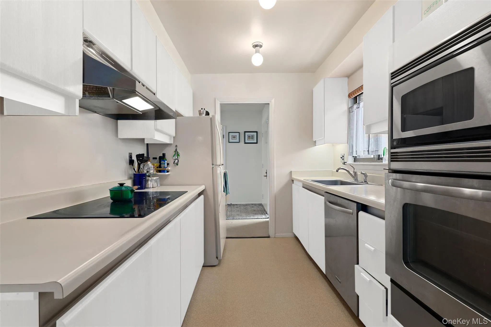 22 Waters Edge, Rye City, NY, 3 Bedrooms Bedrooms, 6 Rooms Rooms,2 BathroomsBathrooms,Residential Lease,For Rent,Waters Edge,0,974454 22 Waters Edge, Rye City, NY, 3 Bedrooms Bedrooms, 6 Rooms Rooms,2 BathroomsBathrooms,Residential Lease,For Rent,Waters Edge,0,974454