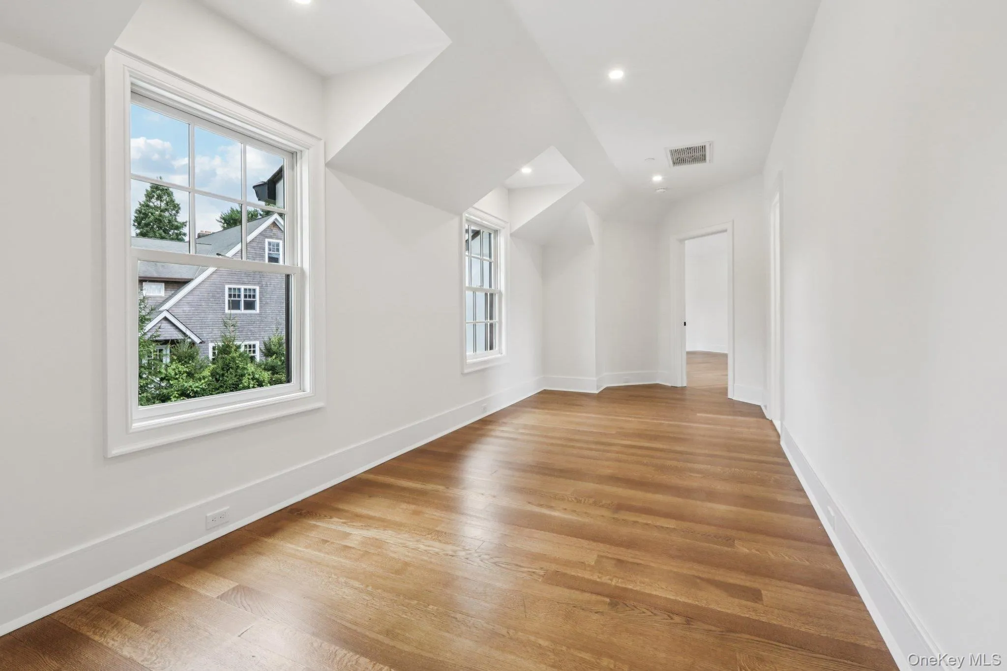 15 High Point Terrace, Scarsdale, NY, 6 Bedrooms Bedrooms, 9 Rooms Rooms,4 BathroomsBathrooms,Residential Lease,For Rent,High Point,0,974468 15 High Point Terrace, Scarsdale, NY, 6 Bedrooms Bedrooms, 9 Rooms Rooms,4 BathroomsBathrooms,Residential Lease,For Rent,High Point,0,974468