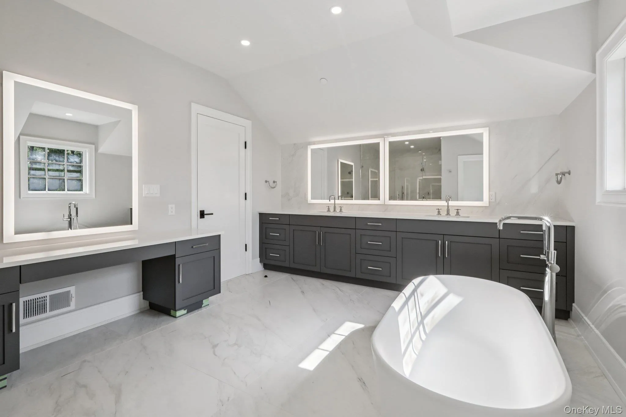 15 High Point Terrace, Scarsdale, NY, 6 Bedrooms Bedrooms, 9 Rooms Rooms,4 BathroomsBathrooms,Residential Lease,For Rent,High Point,0,974468 15 High Point Terrace, Scarsdale, NY, 6 Bedrooms Bedrooms, 9 Rooms Rooms,4 BathroomsBathrooms,Residential Lease,For Rent,High Point,0,974468