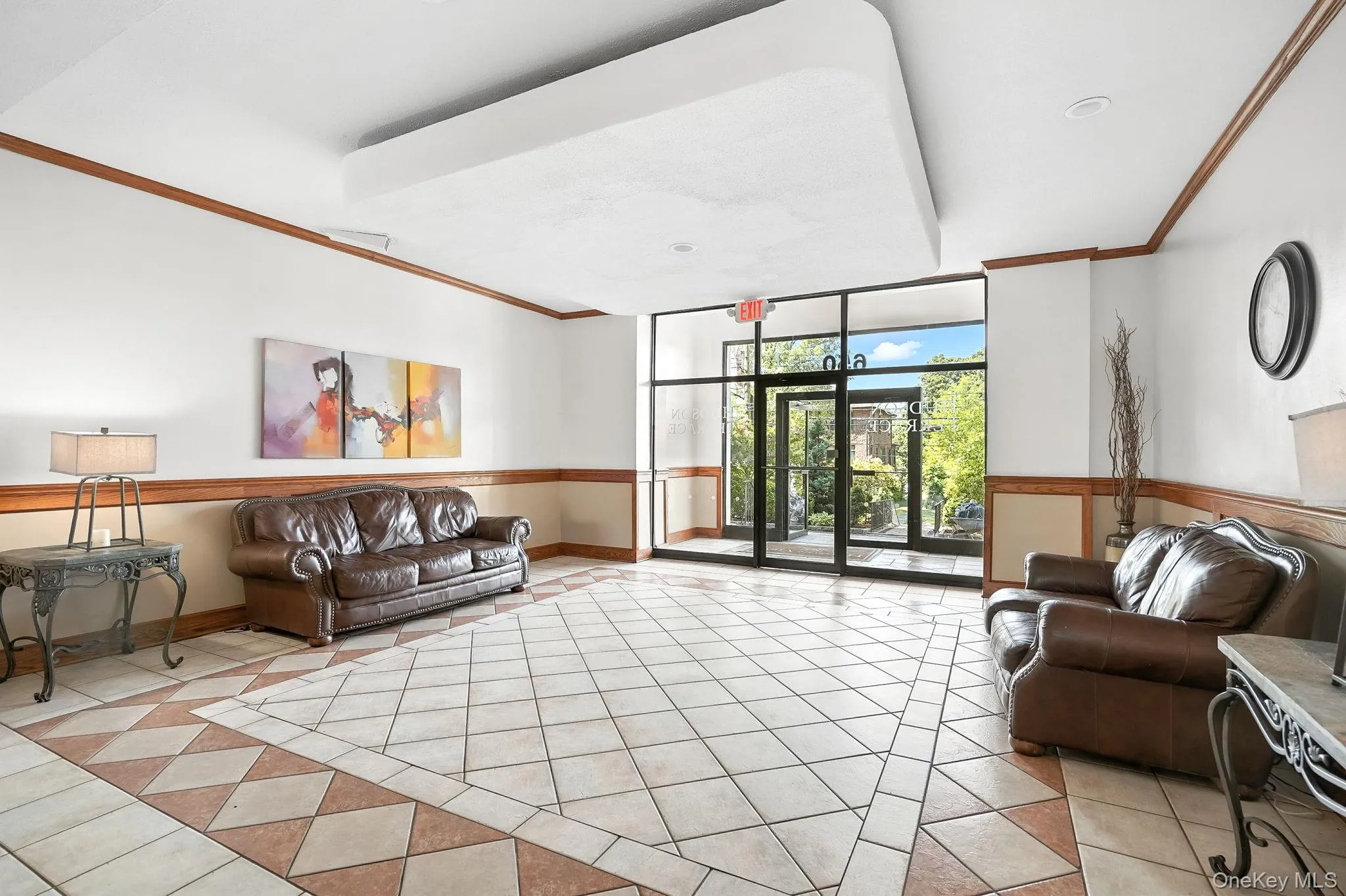 Lobby Lobby