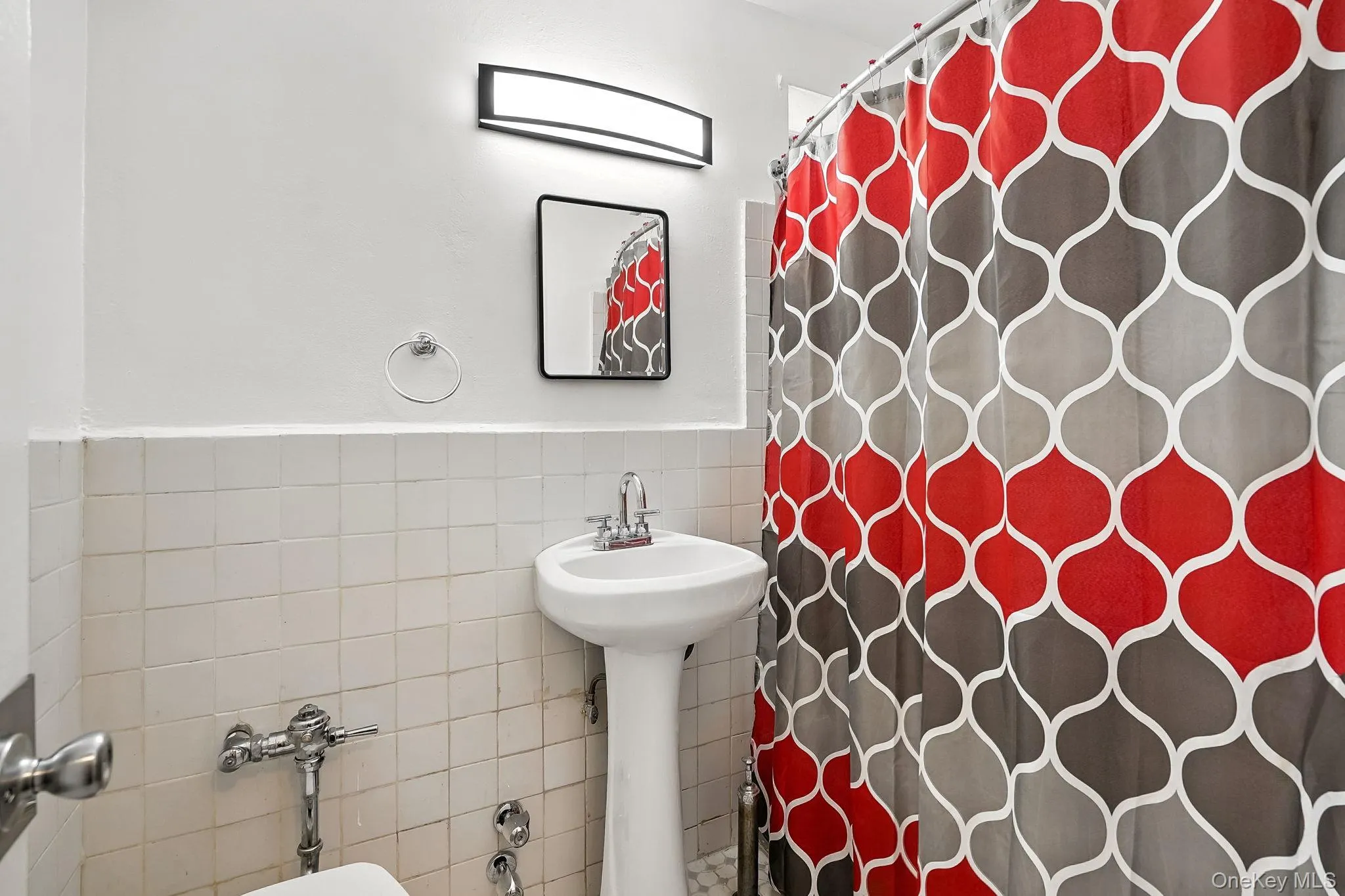 650 Warburton Avenue, Yonkers, NY, 3 Rooms Rooms,1 BathroomBathrooms,Residential,For Rent,Warburton,0,974481 650 Warburton Avenue, Yonkers, NY, 3 Rooms Rooms,1 BathroomBathrooms,Residential,For Rent,Warburton,0,974481