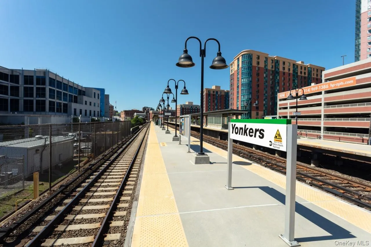 Yonkers Metro North Train Station. Yonkers Metro North Train Station.