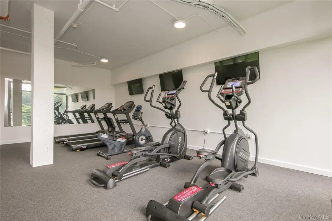 250 Central Park Avenue, Greenburgh, NY, 1 Bedroom Bedrooms, 4 Rooms Rooms,1 BathroomBathrooms,Residential Lease,For Rent,Central Park,0,974499 250 Central Park Avenue, Greenburgh, NY, 1 Bedroom Bedrooms, 4 Rooms Rooms,1 BathroomBathrooms,Residential Lease,For Rent,Central Park,0,974499
