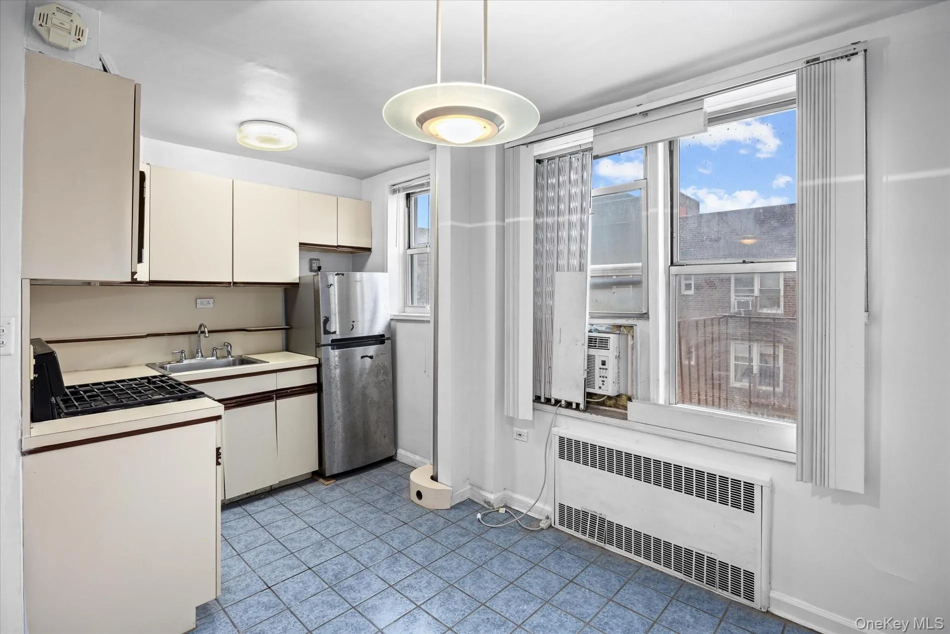 67-30 Clyde Street, New York, NY, 1 Bedroom Bedrooms, 3 Rooms Rooms,1 BathroomBathrooms,Residential,For Rent,Clyde,0,974508 67-30 Clyde Street, New York, NY, 1 Bedroom Bedrooms, 3 Rooms Rooms,1 BathroomBathrooms,Residential,For Rent,Clyde,0,974508