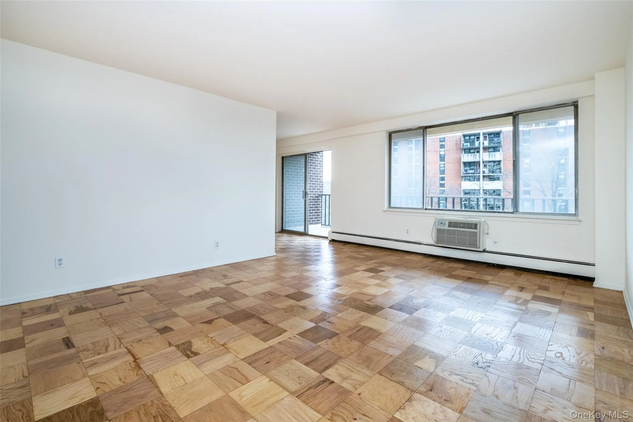 125 Lake Street, White Plains, NY, 2 Bedrooms Bedrooms, 5 Rooms Rooms,2 BathroomsBathrooms,Residential Lease,For Rent,Lake,0,974511 125 Lake Street, White Plains, NY, 2 Bedrooms Bedrooms, 5 Rooms Rooms,2 BathroomsBathrooms,Residential Lease,For Rent,Lake,0,974511