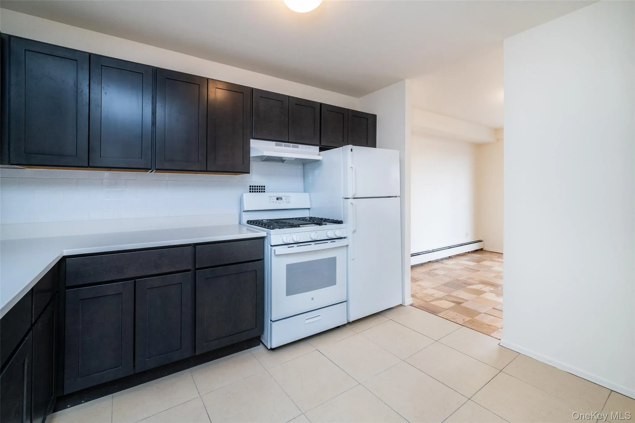 125 Lake Street, White Plains, NY, 2 Bedrooms Bedrooms, 5 Rooms Rooms,2 BathroomsBathrooms,Residential Lease,For Rent,Lake,0,974511 125 Lake Street, White Plains, NY, 2 Bedrooms Bedrooms, 5 Rooms Rooms,2 BathroomsBathrooms,Residential Lease,For Rent,Lake,0,974511