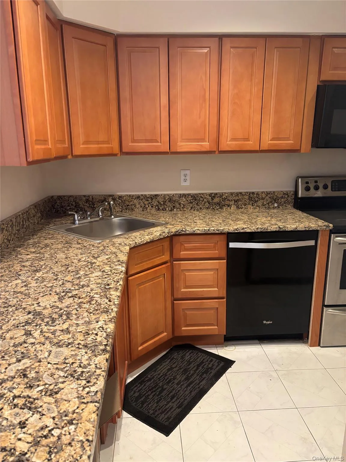 100 Daly, Hempstead, NY, 2 Bedrooms Bedrooms, 5 Rooms Rooms,1 BathroomBathrooms,Residential Lease,For Rent,Daly,0,974516 100 Daly, Hempstead, NY, 2 Bedrooms Bedrooms, 5 Rooms Rooms,1 BathroomBathrooms,Residential Lease,For Rent,Daly,0,974516