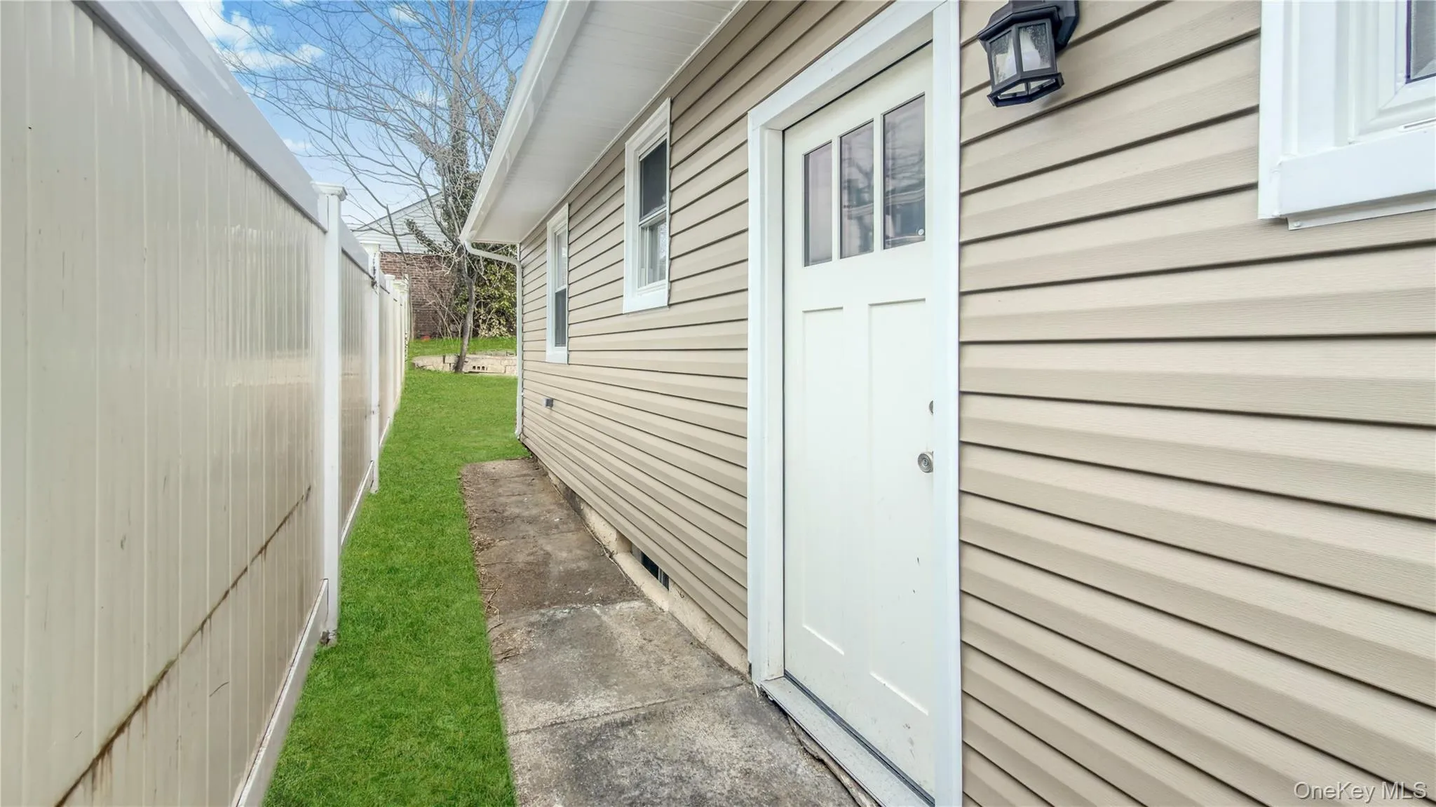 27 Sewell Street, Hempstead, NY, 3 Bedrooms Bedrooms, 12 Rooms Rooms,3 BathroomsBathrooms,Residential,For Rent,Sewell,0,974528 27 Sewell Street, Hempstead, NY, 3 Bedrooms Bedrooms, 12 Rooms Rooms,3 BathroomsBathrooms,Residential,For Rent,Sewell,0,974528