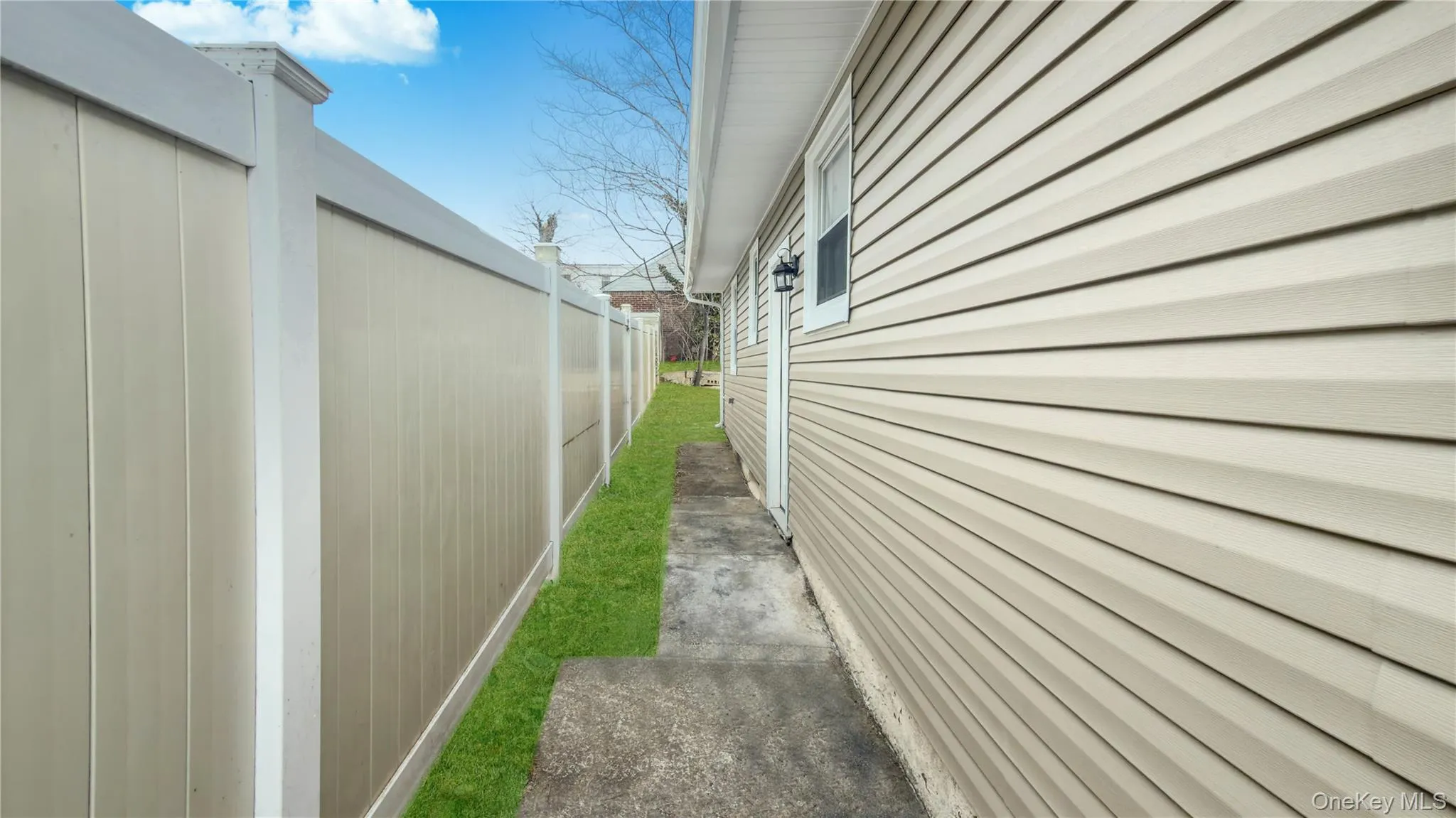 27 Sewell Street, Hempstead, NY, 3 Bedrooms Bedrooms, 12 Rooms Rooms,3 BathroomsBathrooms,Residential,For Rent,Sewell,0,974528 27 Sewell Street, Hempstead, NY, 3 Bedrooms Bedrooms, 12 Rooms Rooms,3 BathroomsBathrooms,Residential,For Rent,Sewell,0,974528