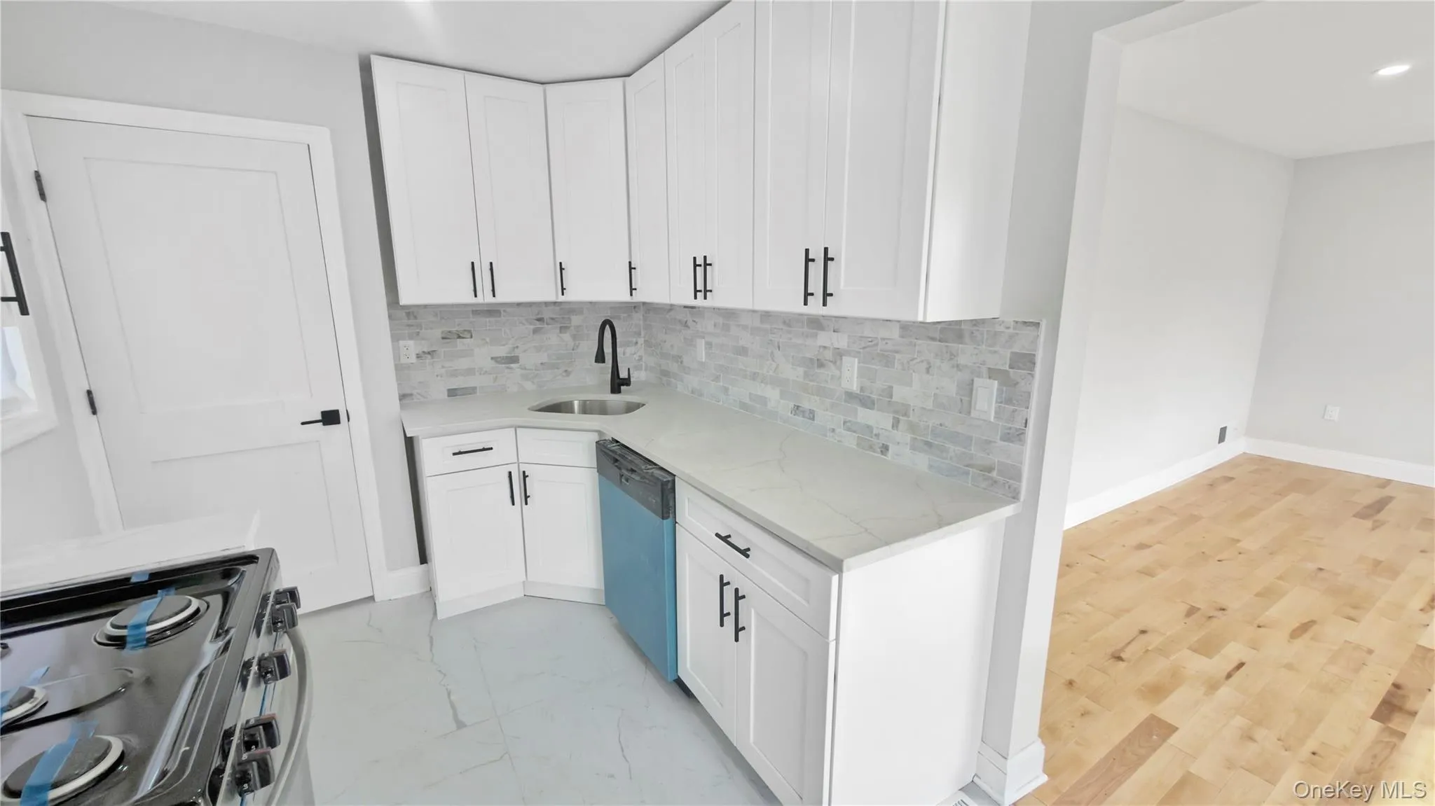 27 Sewell Street, Hempstead, NY, 3 Bedrooms Bedrooms, 12 Rooms Rooms,3 BathroomsBathrooms,Residential,For Rent,Sewell,0,974528 27 Sewell Street, Hempstead, NY, 3 Bedrooms Bedrooms, 12 Rooms Rooms,3 BathroomsBathrooms,Residential,For Rent,Sewell,0,974528