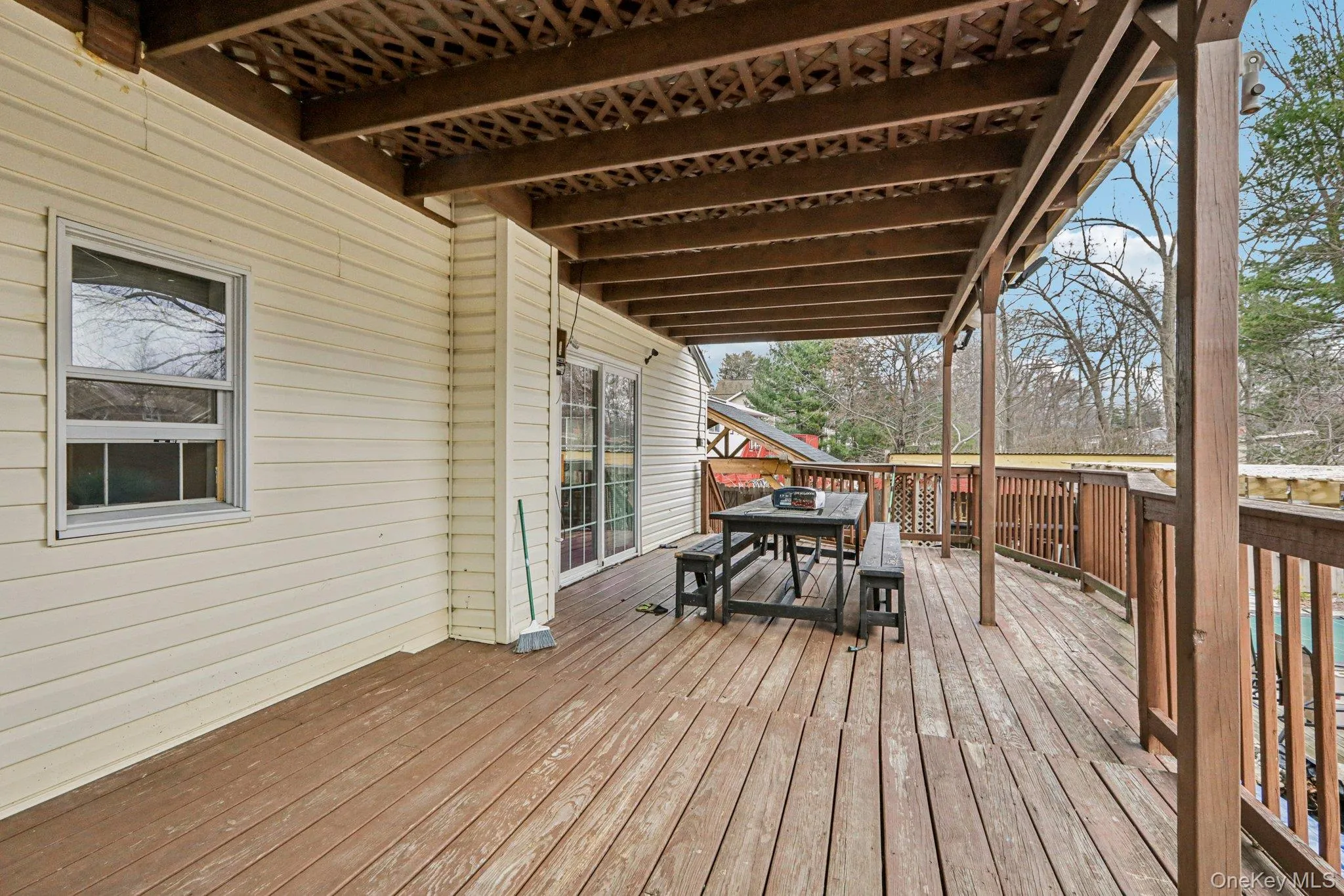 Deck featuring outdoor dining space Deck featuring outdoor dining space