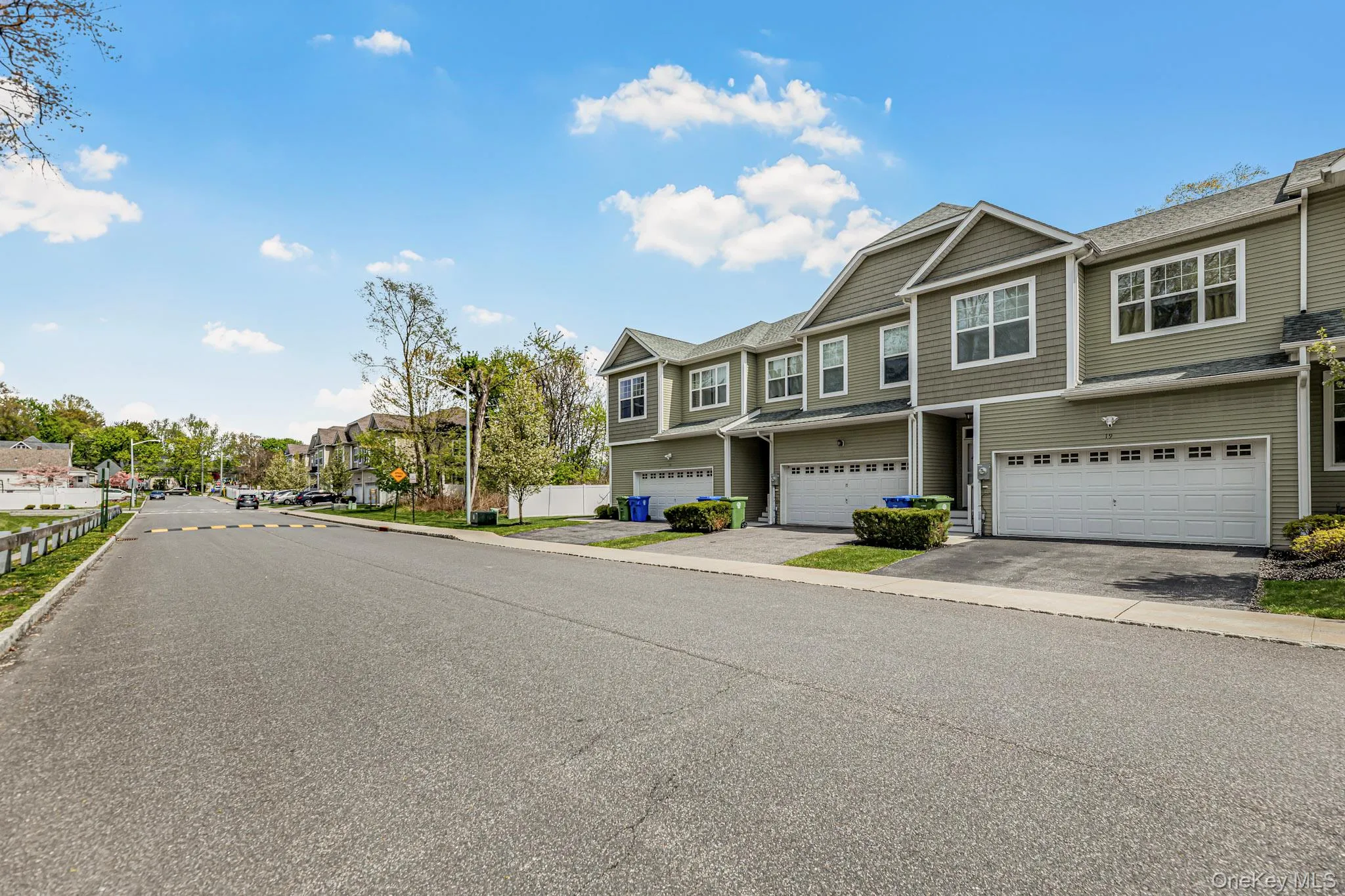 19 Magnolia Park Road, Middletown, NY, 3 Bedrooms Bedrooms, 10 Rooms Rooms,2 BathroomsBathrooms,Residential,For Rent,Magnolia Park,0,974551 19 Magnolia Park Road, Middletown, NY, 3 Bedrooms Bedrooms, 10 Rooms Rooms,2 BathroomsBathrooms,Residential,For Rent,Magnolia Park,0,974551