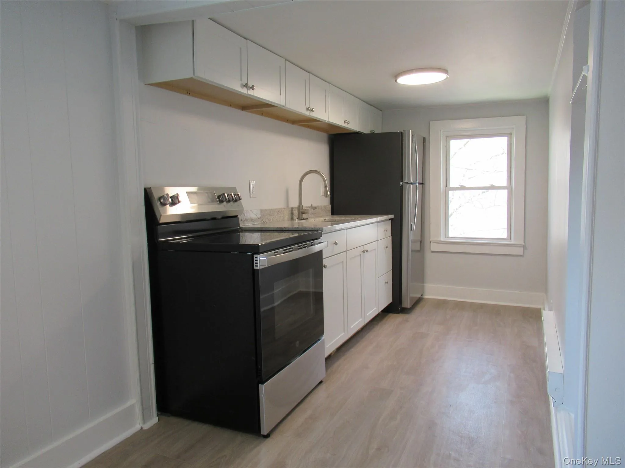 New Everything! Floors, paint, cabinets, appliances New Everything! Floors, paint, cabinets, appliances