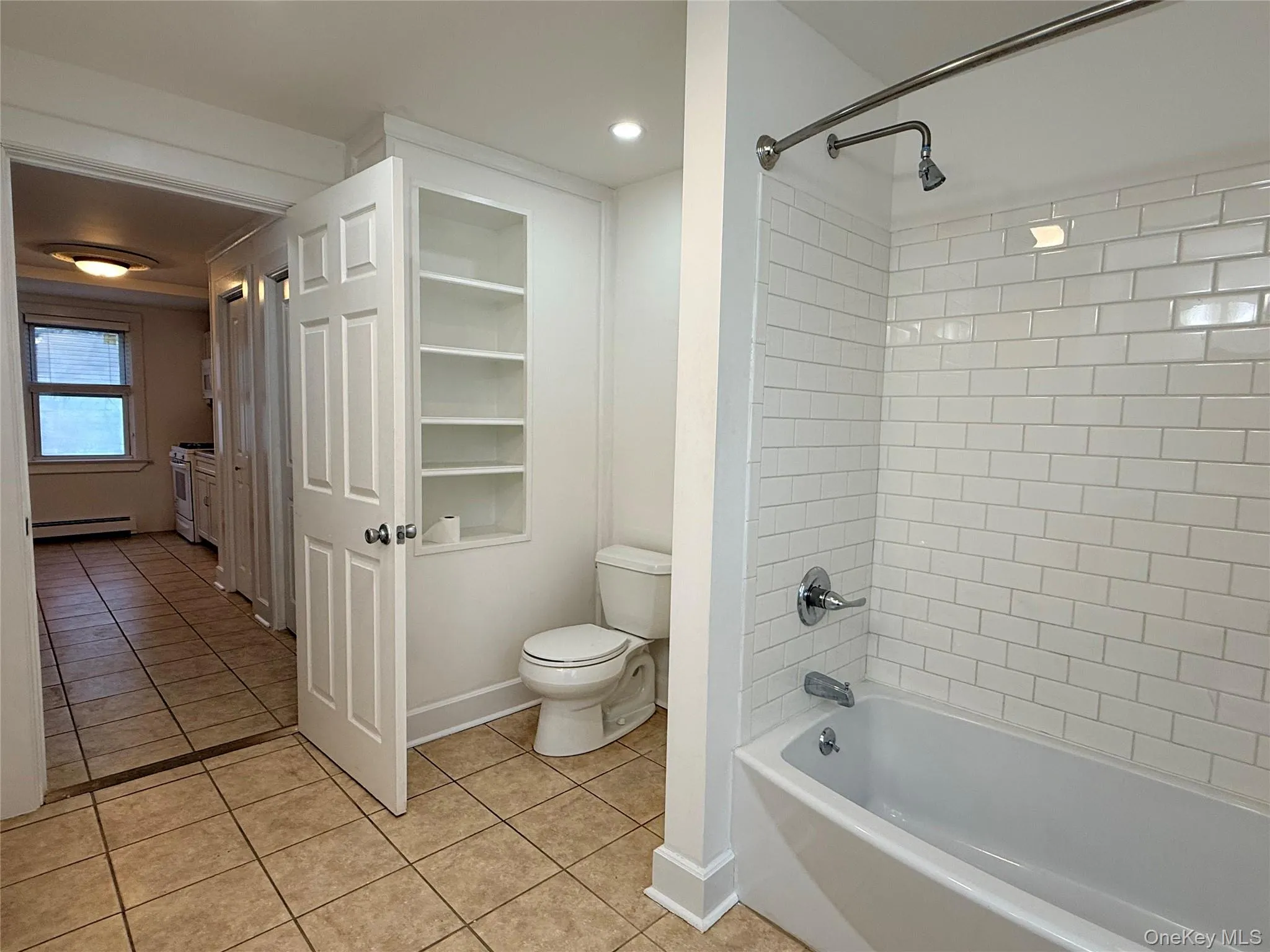 35 East Avenue, Middletown, NY, 1 Bedroom Bedrooms, 4 Rooms Rooms,1 BathroomBathrooms,Residential Lease,For Rent,East,0,974567 35 East Avenue, Middletown, NY, 1 Bedroom Bedrooms, 4 Rooms Rooms,1 BathroomBathrooms,Residential Lease,For Rent,East,0,974567