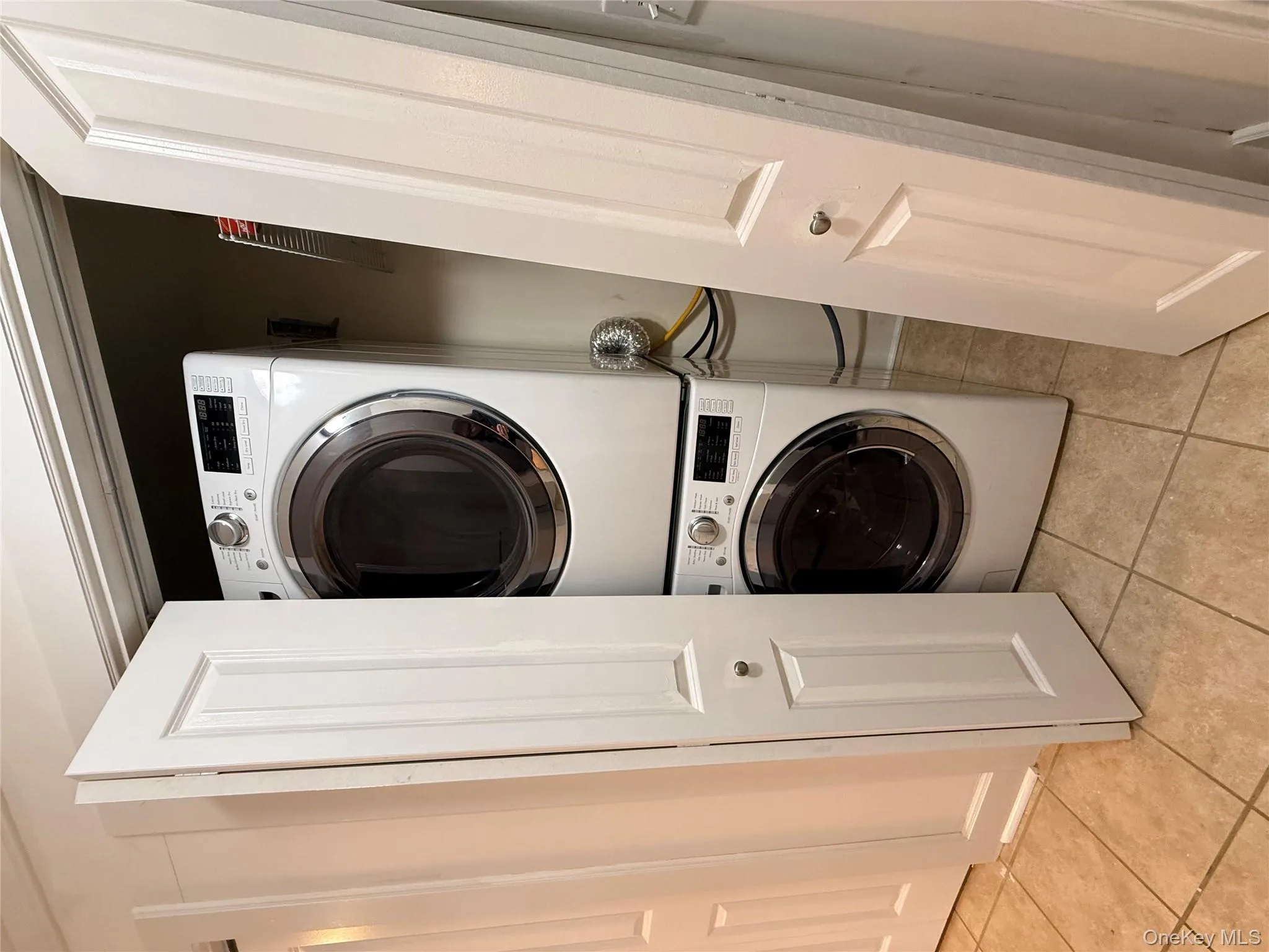 35 East Avenue, Middletown, NY, 1 Bedroom Bedrooms, 4 Rooms Rooms,1 BathroomBathrooms,Residential Lease,For Rent,East,0,974567 35 East Avenue, Middletown, NY, 1 Bedroom Bedrooms, 4 Rooms Rooms,1 BathroomBathrooms,Residential Lease,For Rent,East,0,974567