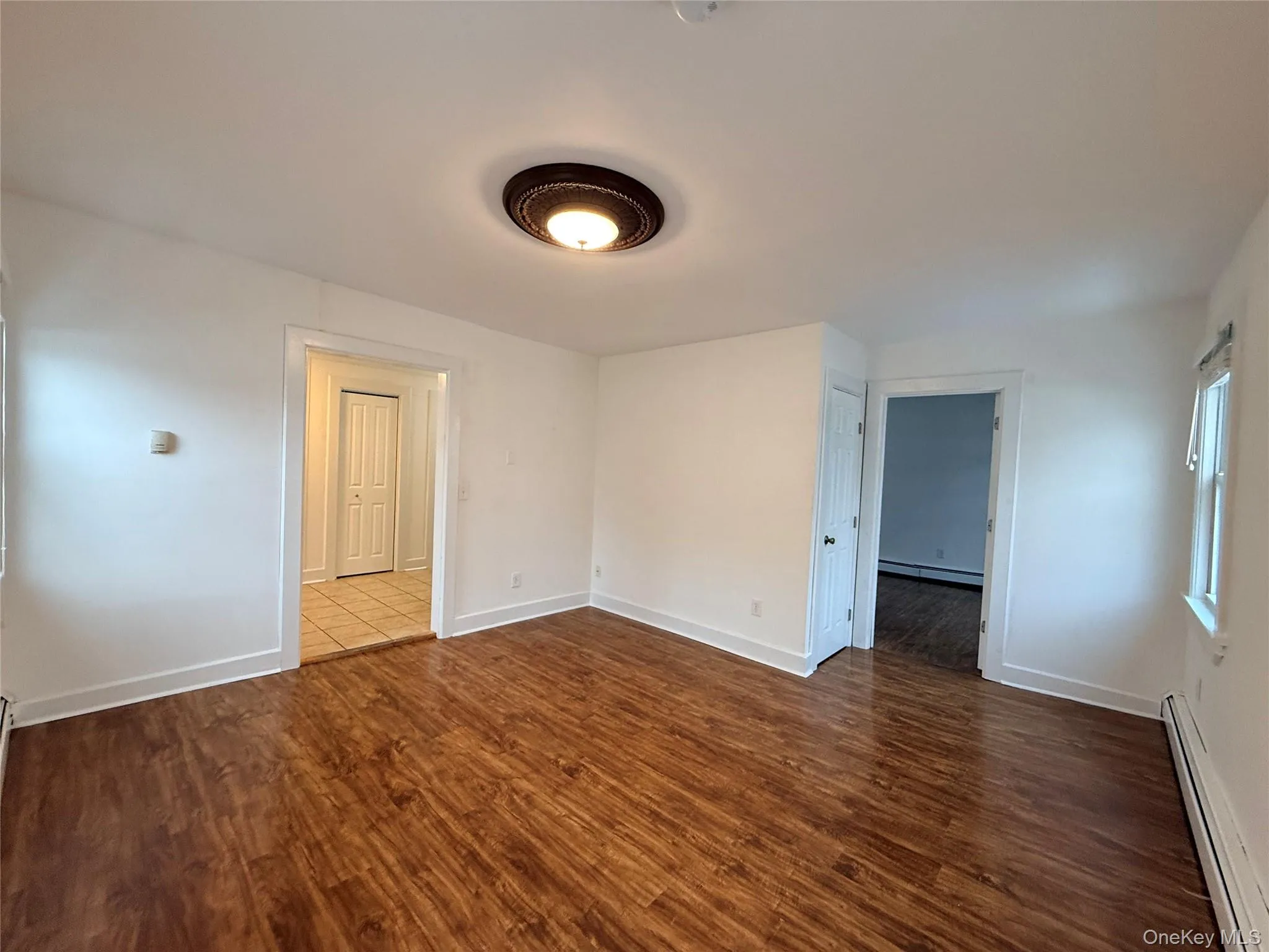 35 East Avenue, Middletown, NY, 1 Bedroom Bedrooms, 4 Rooms Rooms,1 BathroomBathrooms,Residential Lease,For Rent,East,0,974567 35 East Avenue, Middletown, NY, 1 Bedroom Bedrooms, 4 Rooms Rooms,1 BathroomBathrooms,Residential Lease,For Rent,East,0,974567