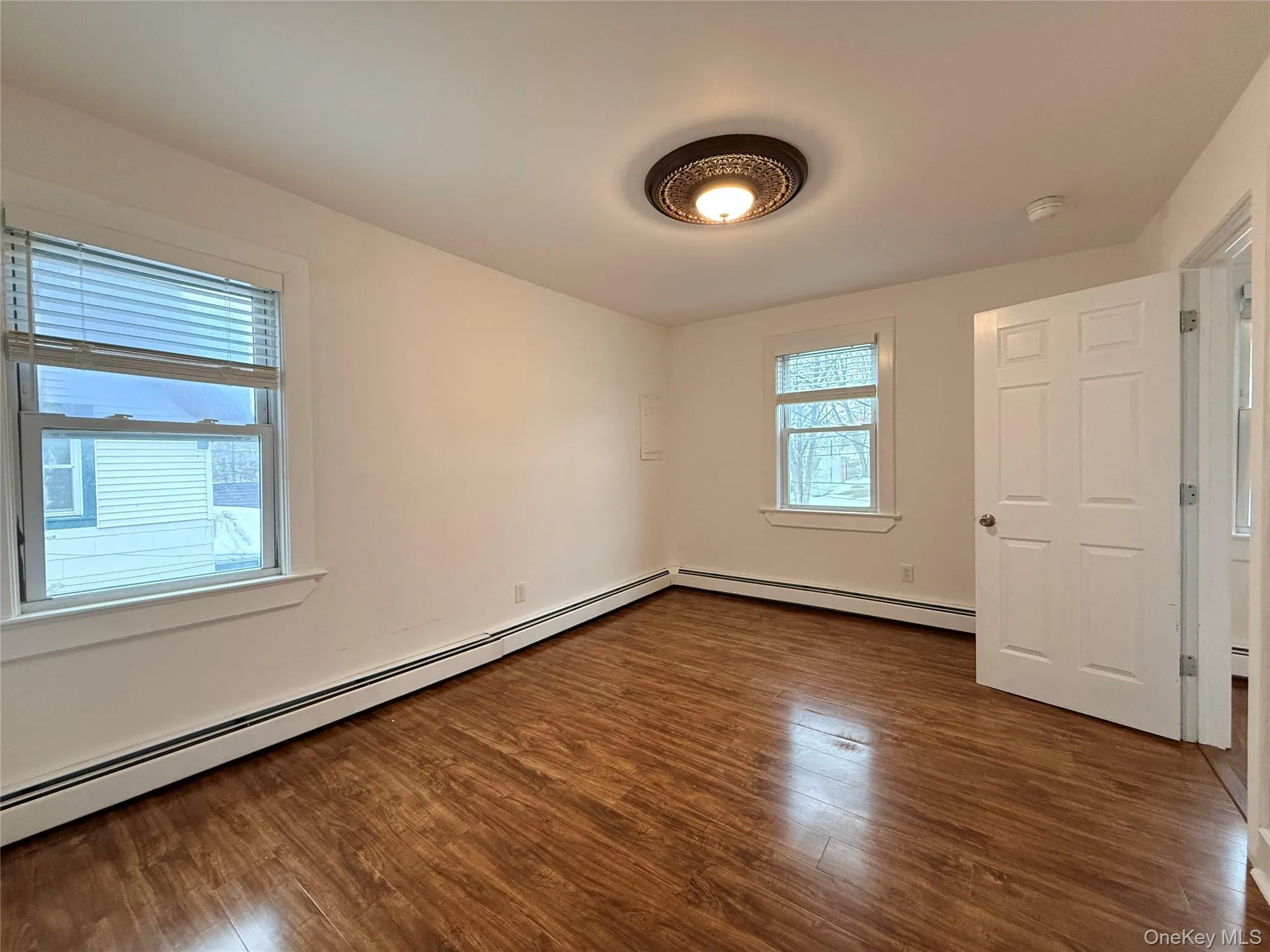 35 East Avenue, Middletown, NY, 1 Bedroom Bedrooms, 4 Rooms Rooms,1 BathroomBathrooms,Residential Lease,For Rent,East,0,974567 35 East Avenue, Middletown, NY, 1 Bedroom Bedrooms, 4 Rooms Rooms,1 BathroomBathrooms,Residential Lease,For Rent,East,0,974567