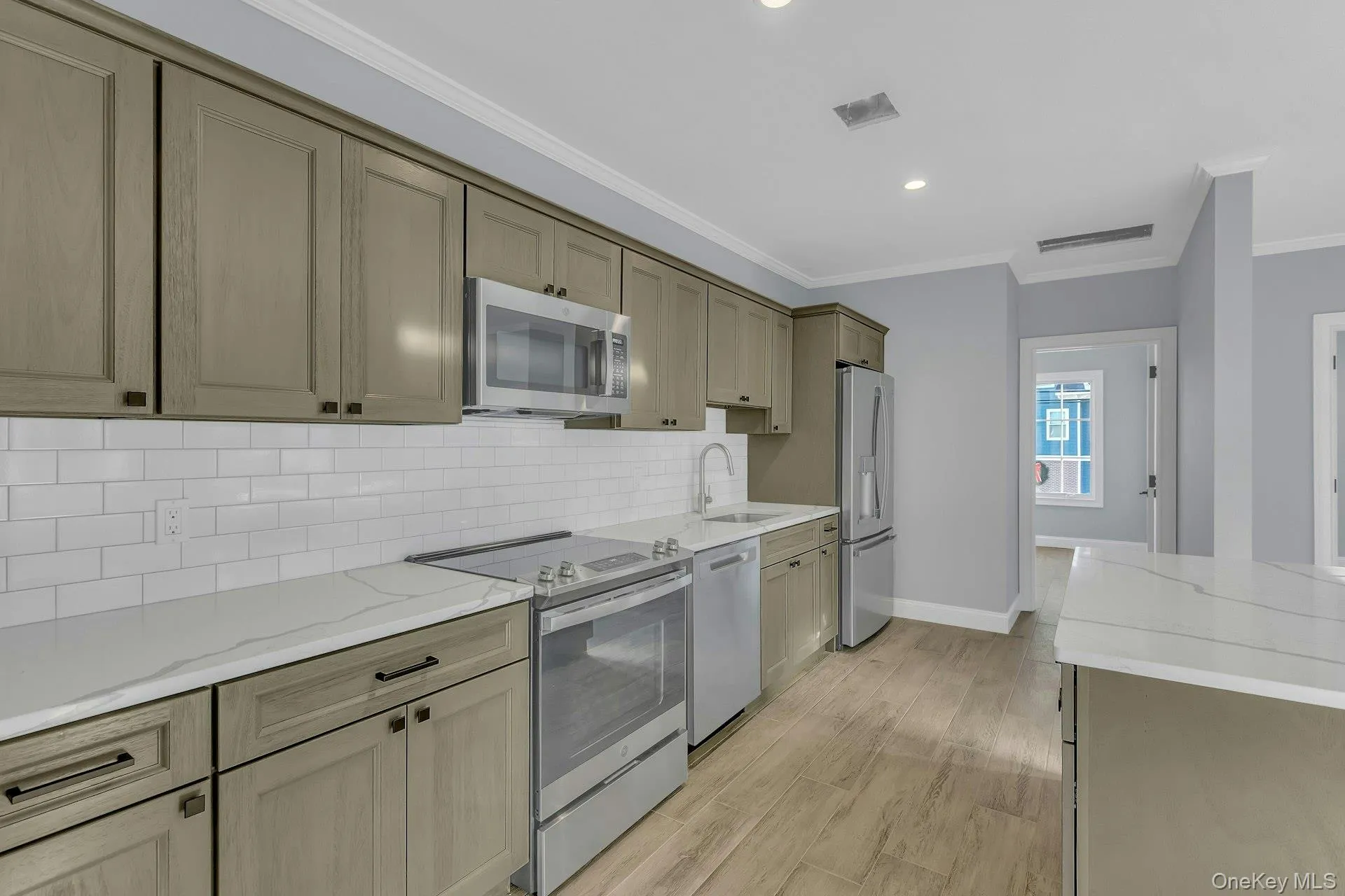 156 Broadway, Brookhaven, NY, 3 Bedrooms Bedrooms, 5 Rooms Rooms,1 BathroomBathrooms,Residential Lease,For Rent,Broadway,0,974575 156 Broadway, Brookhaven, NY, 3 Bedrooms Bedrooms, 5 Rooms Rooms,1 BathroomBathrooms,Residential Lease,For Rent,Broadway,0,974575