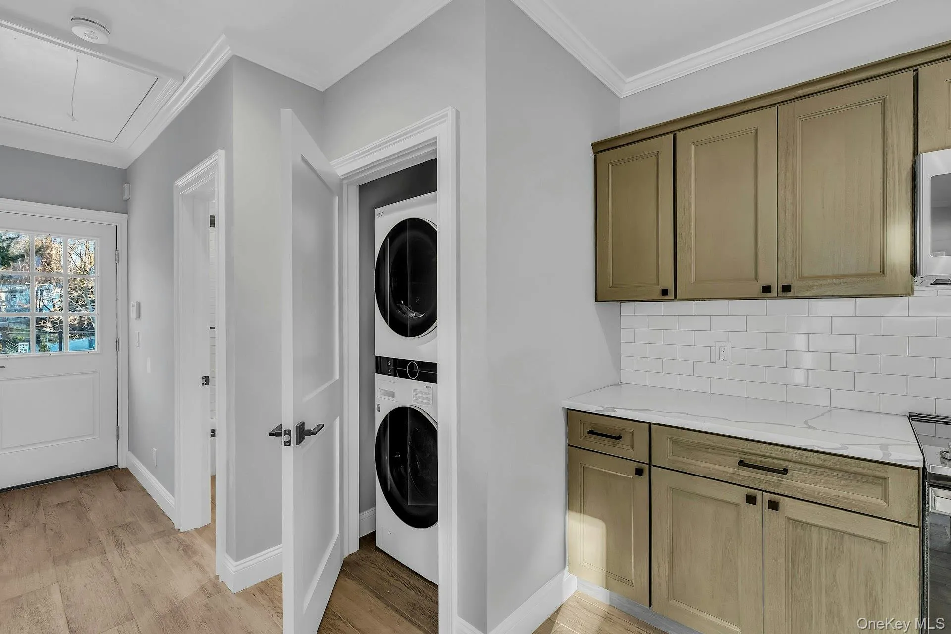 156 Broadway, Brookhaven, NY, 3 Bedrooms Bedrooms, 5 Rooms Rooms,1 BathroomBathrooms,Residential Lease,For Rent,Broadway,0,974575 156 Broadway, Brookhaven, NY, 3 Bedrooms Bedrooms, 5 Rooms Rooms,1 BathroomBathrooms,Residential Lease,For Rent,Broadway,0,974575