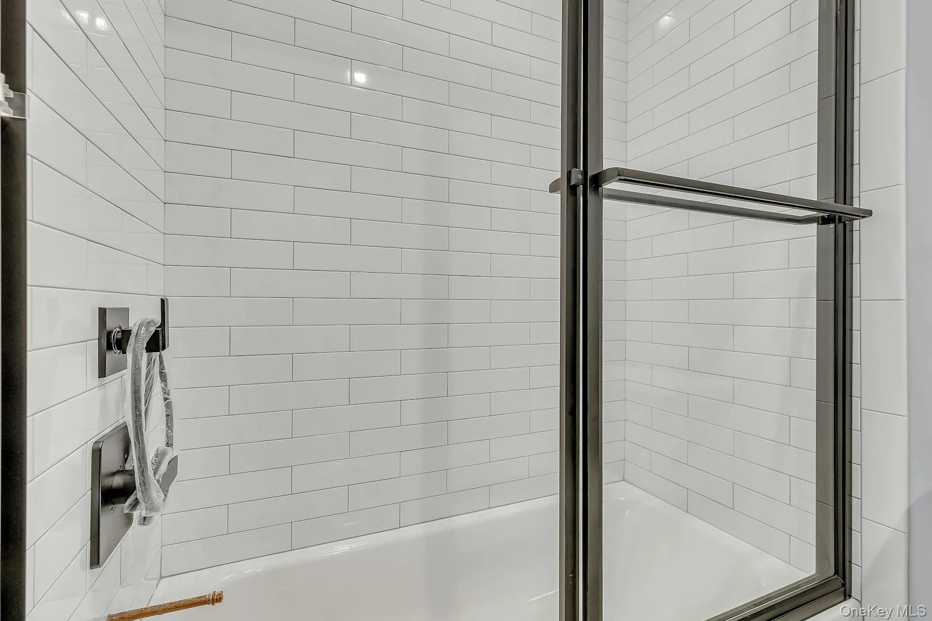 156 Broadway, Brookhaven, NY, 3 Bedrooms Bedrooms, 5 Rooms Rooms,1 BathroomBathrooms,Residential Lease,For Rent,Broadway,0,974575 156 Broadway, Brookhaven, NY, 3 Bedrooms Bedrooms, 5 Rooms Rooms,1 BathroomBathrooms,Residential Lease,For Rent,Broadway,0,974575