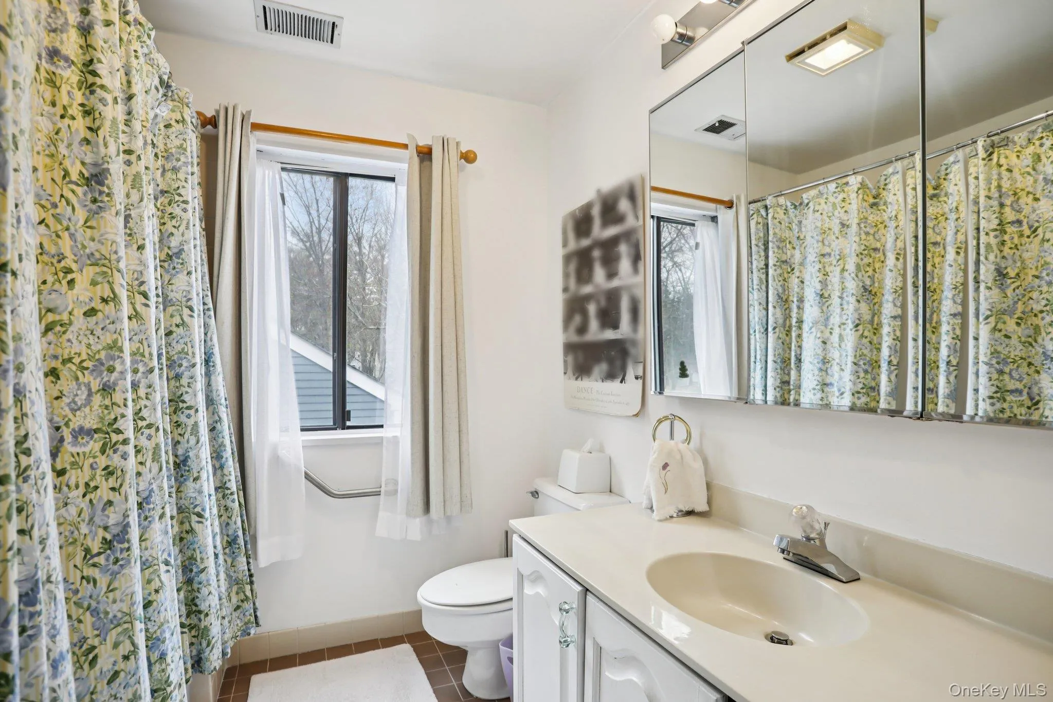 116 Valleyview Road, Greenburgh, NY, 3 Bedrooms Bedrooms, 8 Rooms Rooms,2 BathroomsBathrooms,Residential,For Rent,Valleyview,0,KEY974599 116 Valleyview Road, Greenburgh, NY, 3 Bedrooms Bedrooms, 8 Rooms Rooms,2 BathroomsBathrooms,Residential,For Rent,Valleyview,0,KEY974599