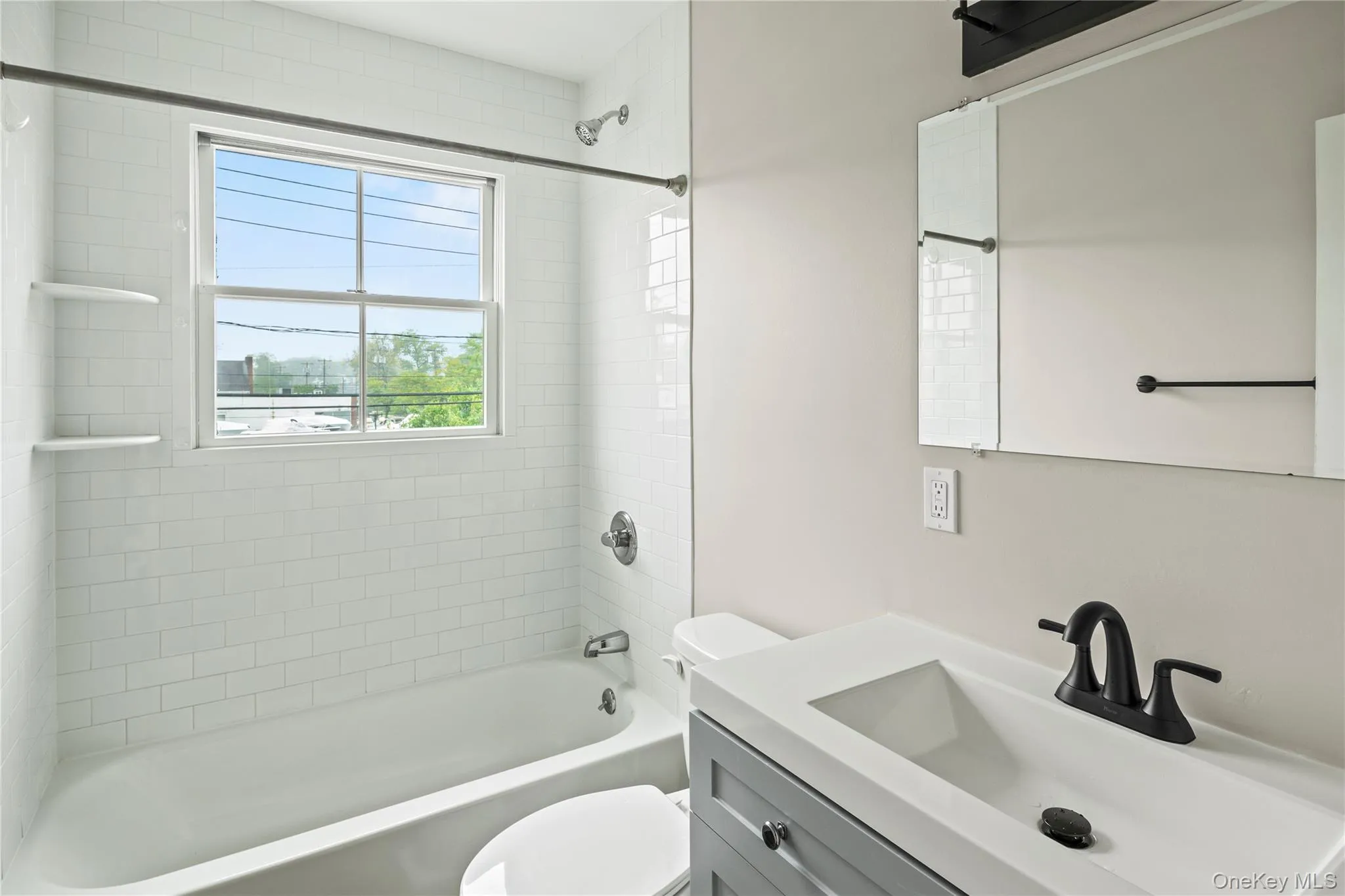 269 Bayville Avenue, Oyster Bay, NY, 1 Bedroom Bedrooms, 3 Rooms Rooms,1 BathroomBathrooms,Residential Lease,For Rent,Bayville,0,974606 269 Bayville Avenue, Oyster Bay, NY, 1 Bedroom Bedrooms, 3 Rooms Rooms,1 BathroomBathrooms,Residential Lease,For Rent,Bayville,0,974606