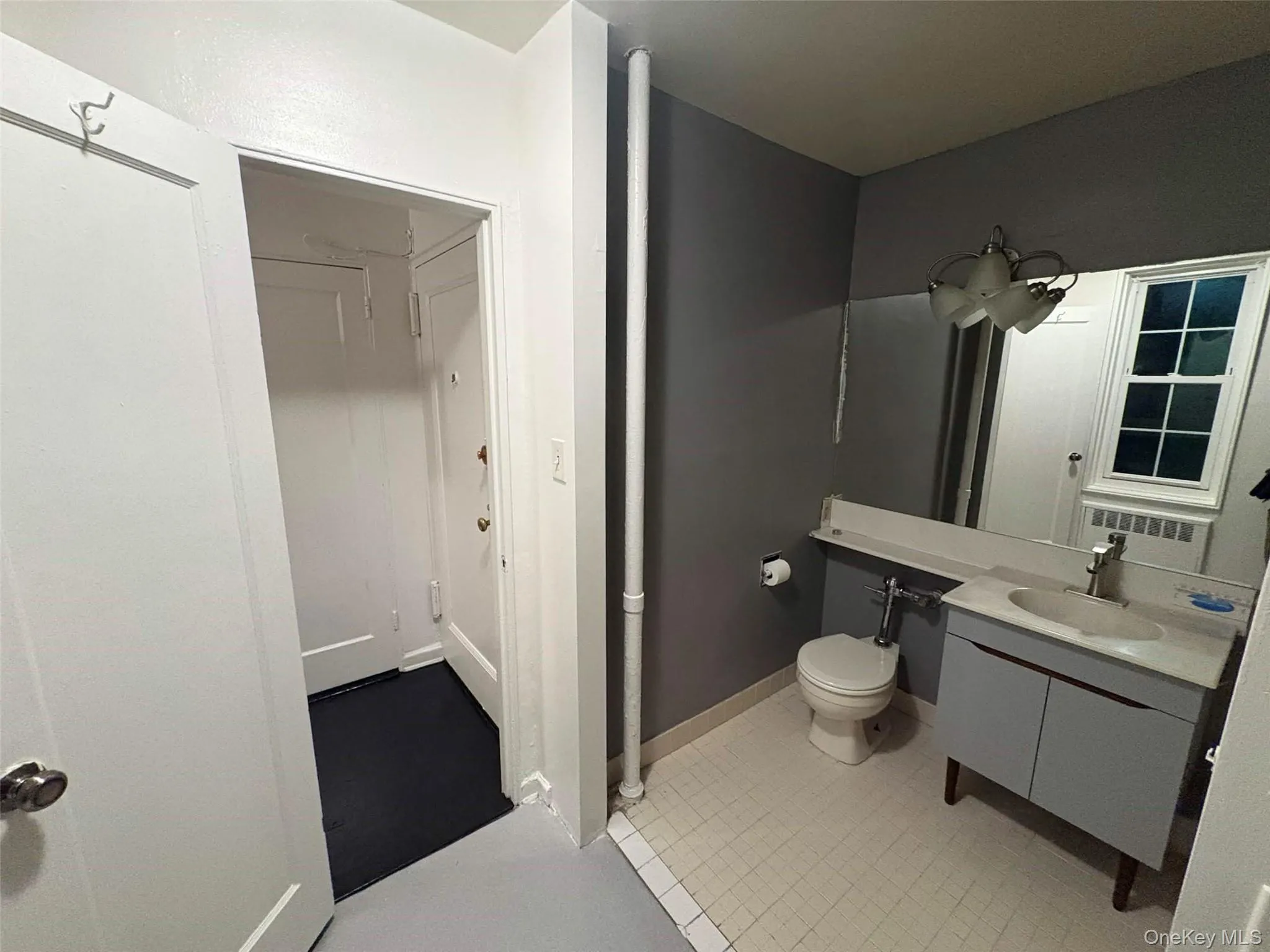 14018 Burden Crescent, New York, NY, 2 Rooms Rooms,1 BathroomBathrooms,Residential Sale,For Rent,Burden,0,974609 14018 Burden Crescent, New York, NY, 2 Rooms Rooms,1 BathroomBathrooms,Residential Sale,For Rent,Burden,0,974609