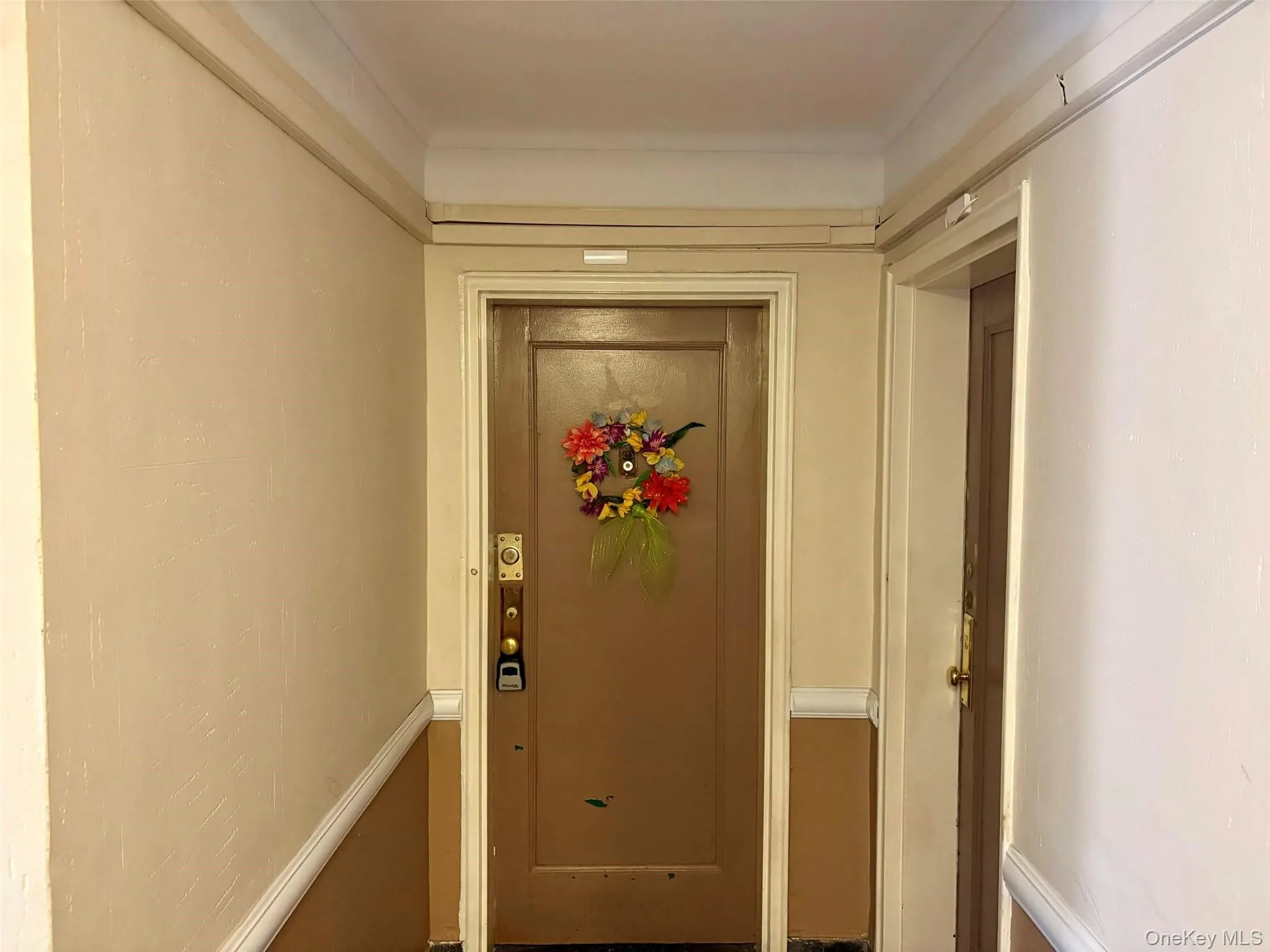 14018 Burden Crescent, New York, NY, 2 Rooms Rooms,1 BathroomBathrooms,Residential Sale,For Rent,Burden,0,974609 14018 Burden Crescent, New York, NY, 2 Rooms Rooms,1 BathroomBathrooms,Residential Sale,For Rent,Burden,0,974609