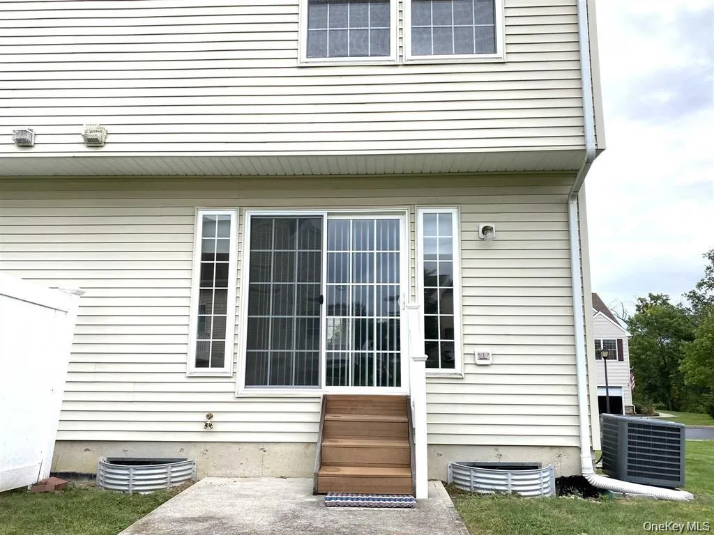 4806 RIDGECREST Drive, Fishkill, NY, 2 Bedrooms Bedrooms, 11 Rooms Rooms,2 BathroomsBathrooms,Residential Lease,For Rent,RIDGECREST,0,974614 4806 RIDGECREST Drive, Fishkill, NY, 2 Bedrooms Bedrooms, 11 Rooms Rooms,2 BathroomsBathrooms,Residential Lease,For Rent,RIDGECREST,0,974614