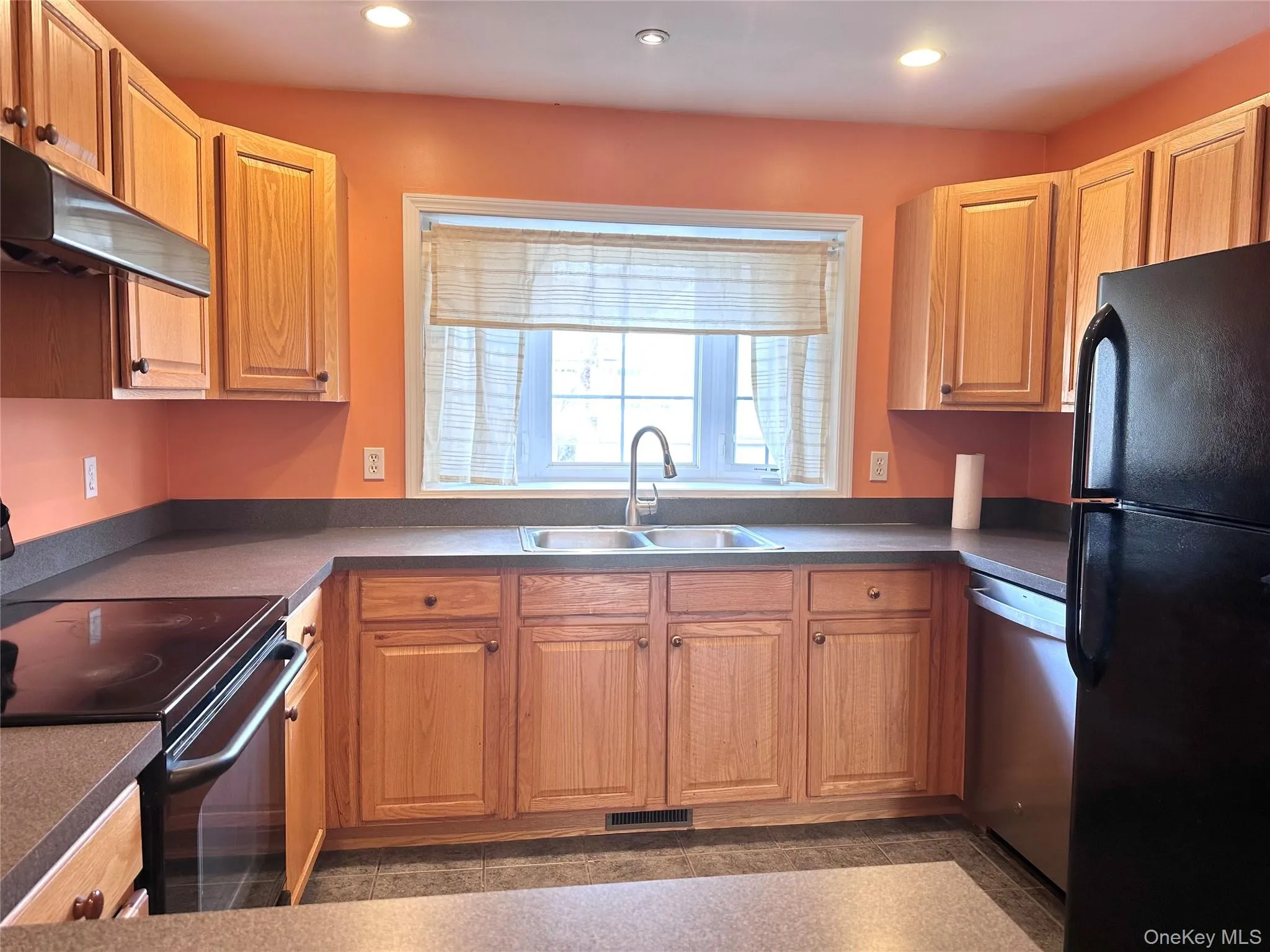 4806 RIDGECREST Drive, Fishkill, NY, 2 Bedrooms Bedrooms, 11 Rooms Rooms,2 BathroomsBathrooms,Residential Lease,For Rent,RIDGECREST,0,974614 4806 RIDGECREST Drive, Fishkill, NY, 2 Bedrooms Bedrooms, 11 Rooms Rooms,2 BathroomsBathrooms,Residential Lease,For Rent,RIDGECREST,0,974614