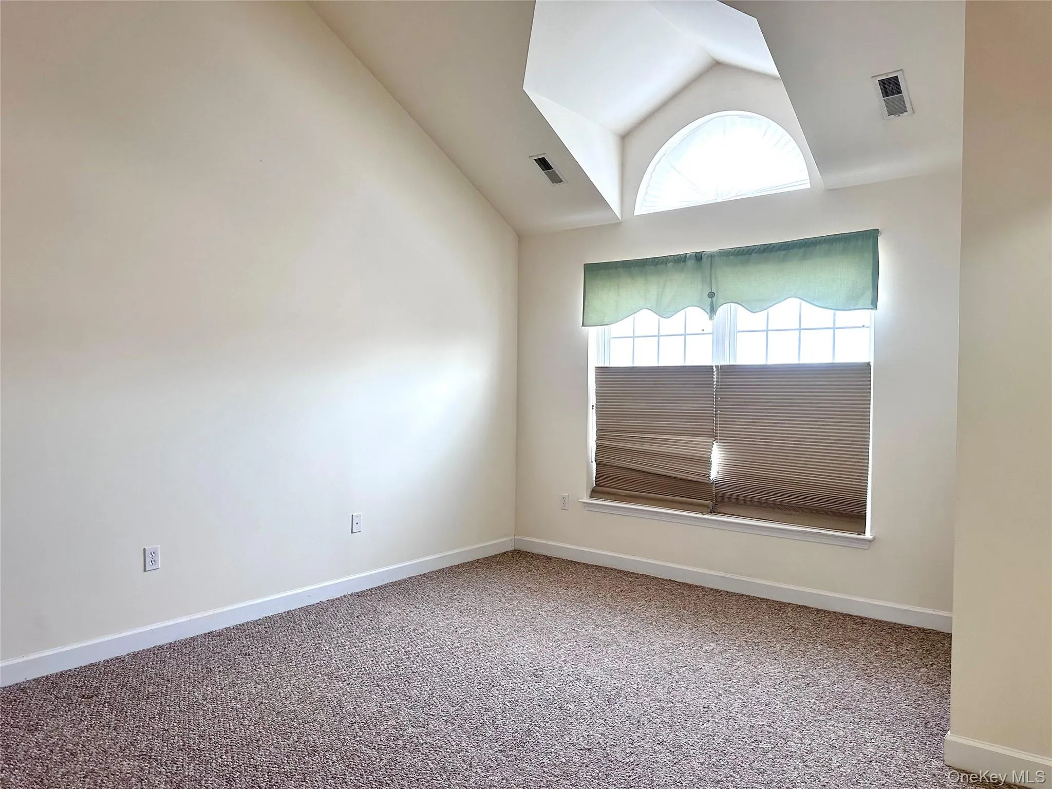 4806 RIDGECREST Drive, Fishkill, NY, 2 Bedrooms Bedrooms, 11 Rooms Rooms,2 BathroomsBathrooms,Residential Lease,For Rent,RIDGECREST,0,974614 4806 RIDGECREST Drive, Fishkill, NY, 2 Bedrooms Bedrooms, 11 Rooms Rooms,2 BathroomsBathrooms,Residential Lease,For Rent,RIDGECREST,0,974614