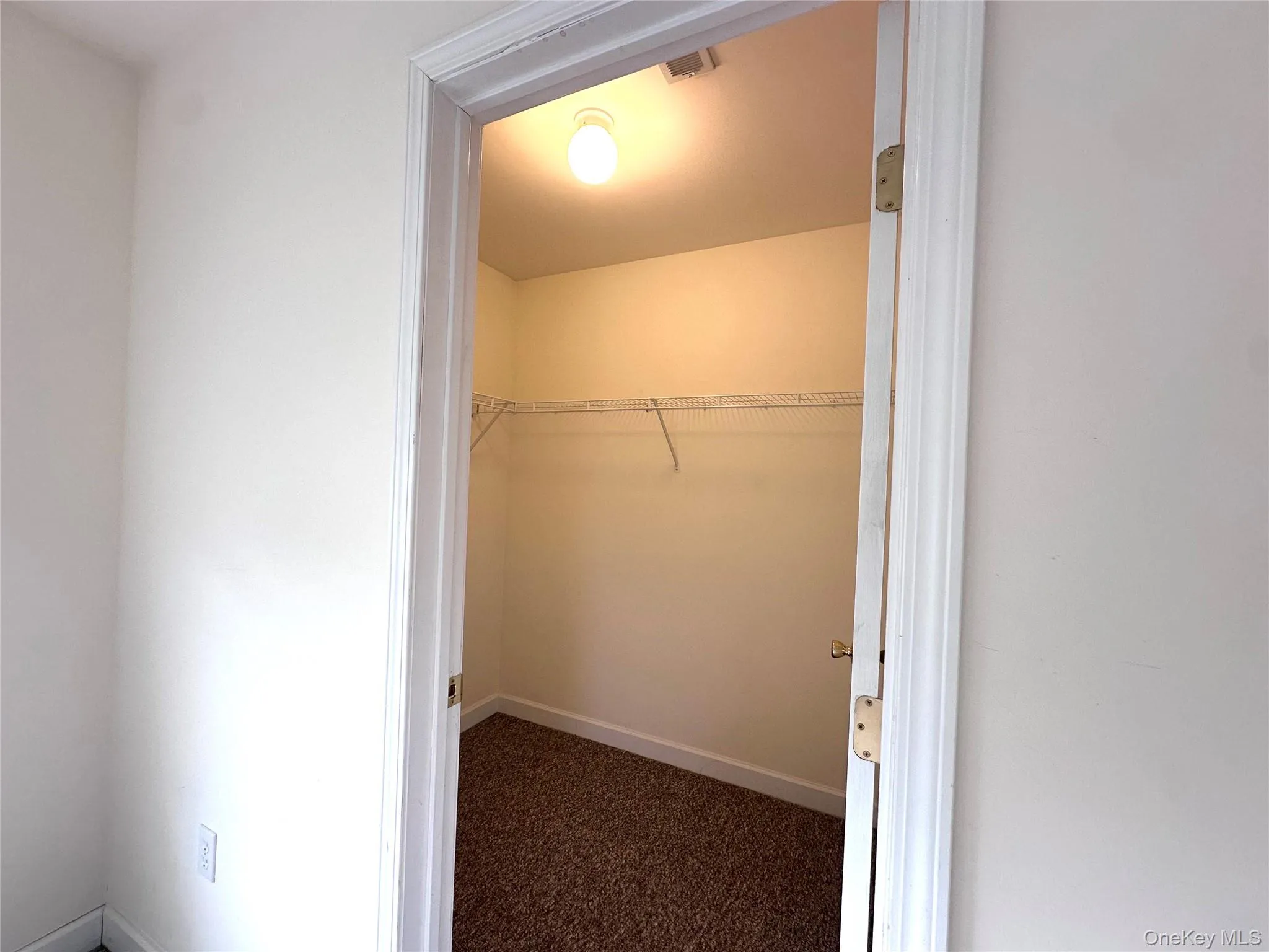 4806 RIDGECREST Drive, Fishkill, NY, 2 Bedrooms Bedrooms, 11 Rooms Rooms,2 BathroomsBathrooms,Residential Lease,For Rent,RIDGECREST,0,974614 4806 RIDGECREST Drive, Fishkill, NY, 2 Bedrooms Bedrooms, 11 Rooms Rooms,2 BathroomsBathrooms,Residential Lease,For Rent,RIDGECREST,0,974614