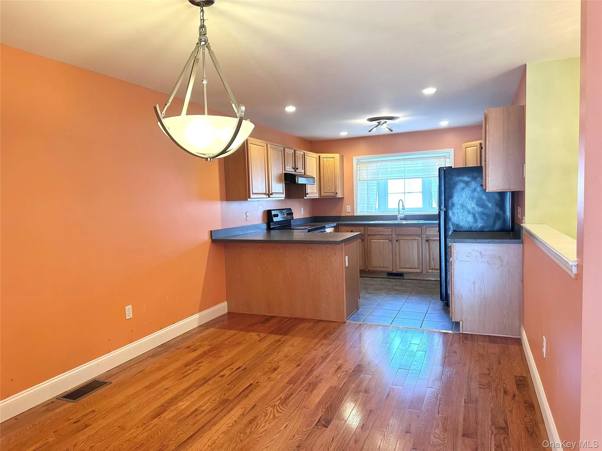 4806 RIDGECREST Drive, Fishkill, NY, 2 Bedrooms Bedrooms, 11 Rooms Rooms,2 BathroomsBathrooms,Residential Lease,For Rent,RIDGECREST,0,974614 4806 RIDGECREST Drive, Fishkill, NY, 2 Bedrooms Bedrooms, 11 Rooms Rooms,2 BathroomsBathrooms,Residential Lease,For Rent,RIDGECREST,0,974614