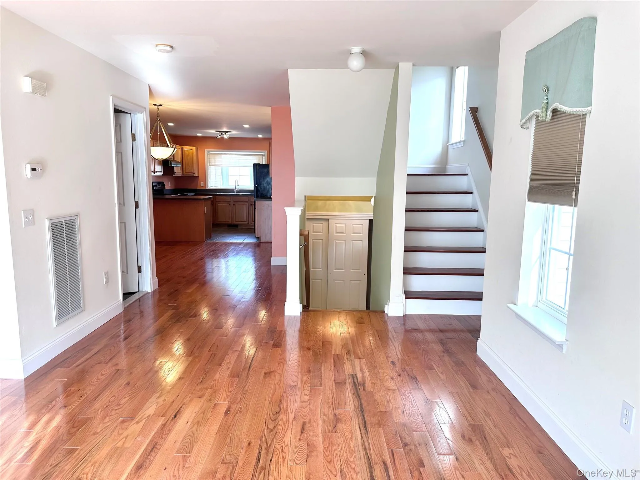 4806 RIDGECREST Drive, Fishkill, NY, 2 Bedrooms Bedrooms, 11 Rooms Rooms,2 BathroomsBathrooms,Residential Lease,For Rent,RIDGECREST,0,974614 4806 RIDGECREST Drive, Fishkill, NY, 2 Bedrooms Bedrooms, 11 Rooms Rooms,2 BathroomsBathrooms,Residential Lease,For Rent,RIDGECREST,0,974614